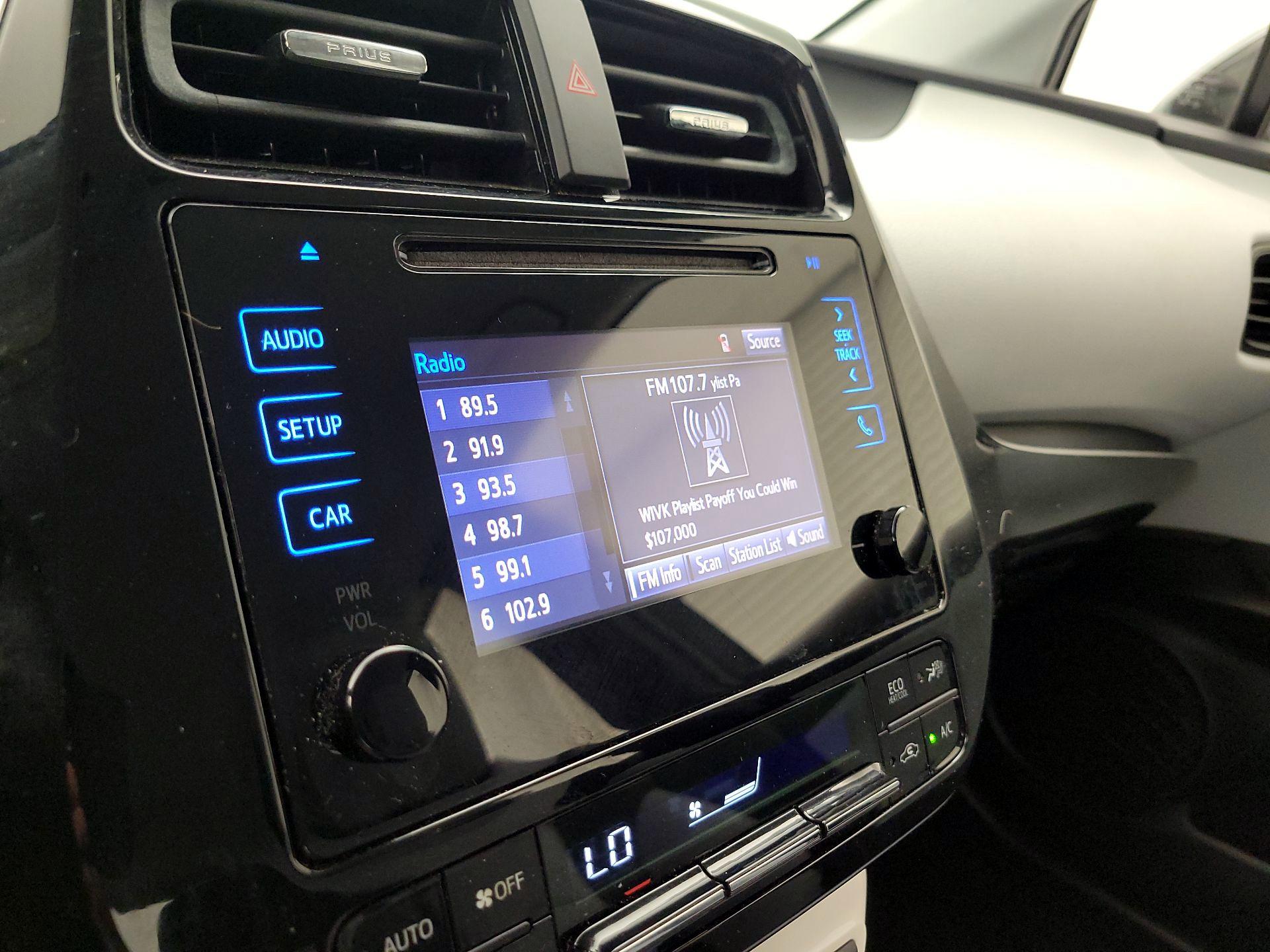 Thumbnail: 2016 Toyota Prius - 15