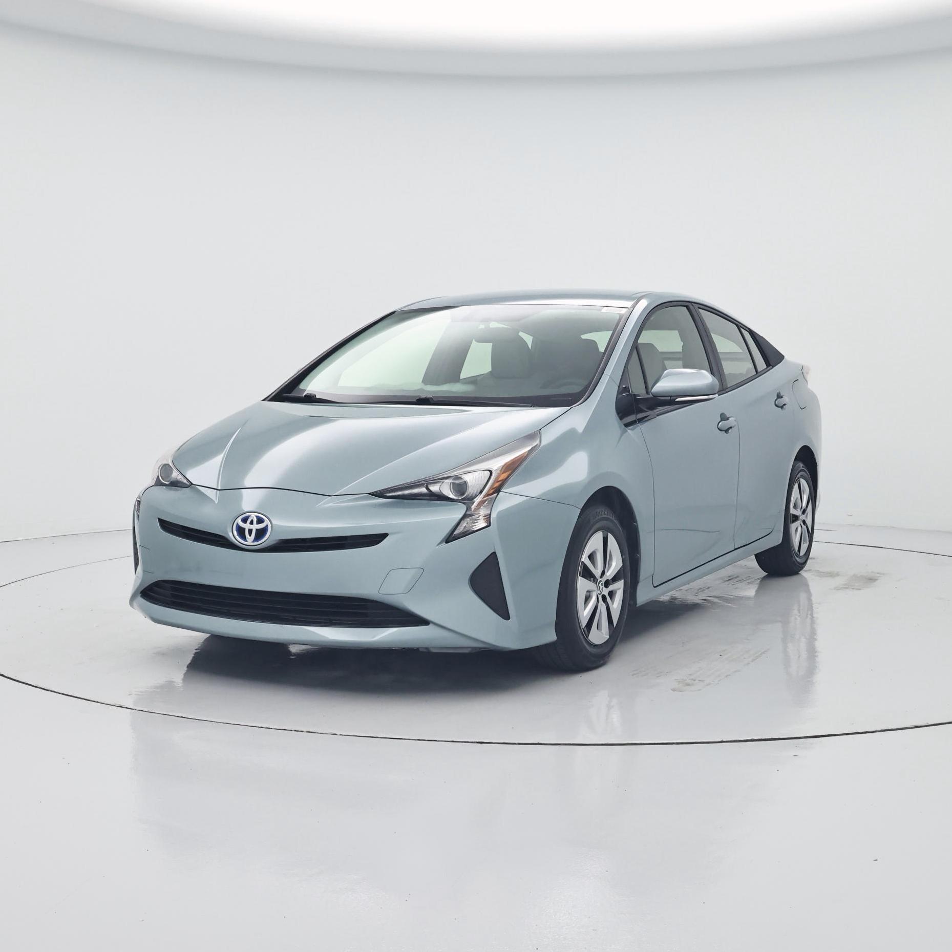 Thumbnail: 2016 Toyota Prius - 4
