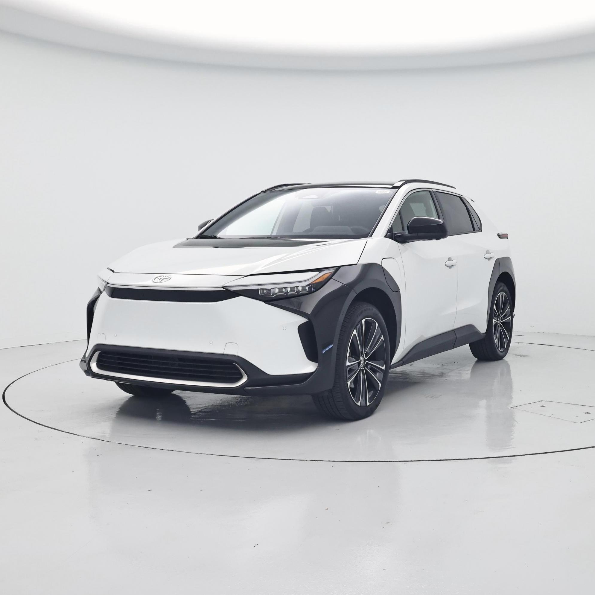 Thumbnail: 2025 Toyota bZ4X - 4