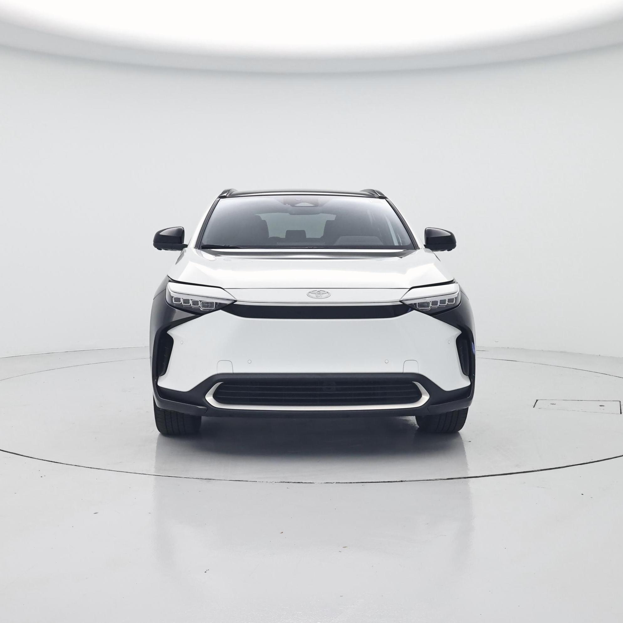 Thumbnail: 2025 Toyota bZ4X - 5