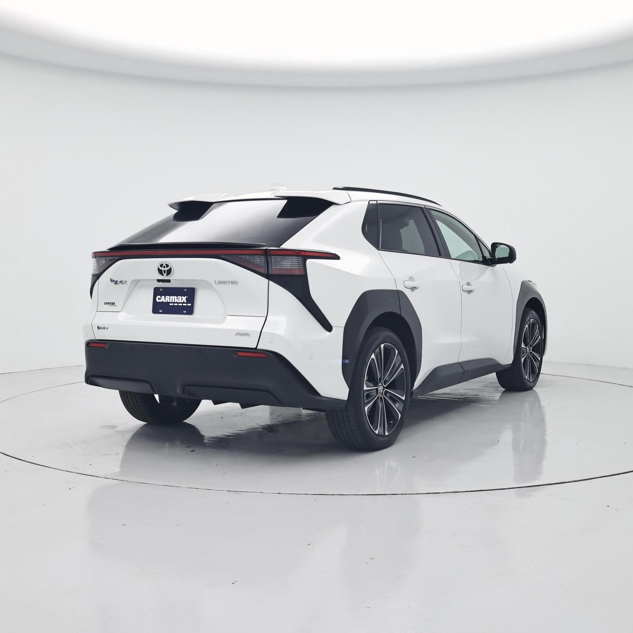 Thumbnail: 2025 Toyota bZ4X - 8