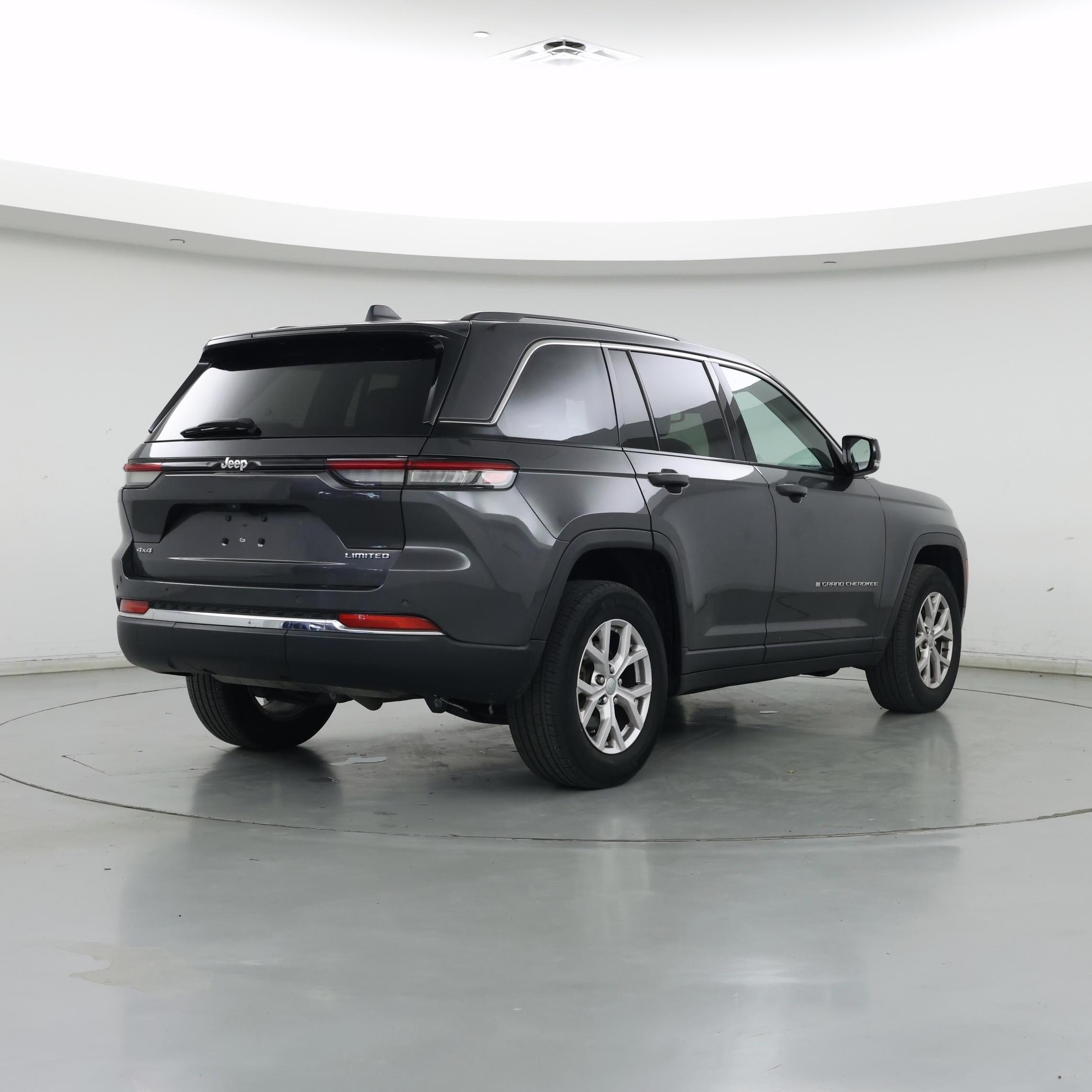 Thumbnail: 2022 Jeep Grand Cherokee - 8