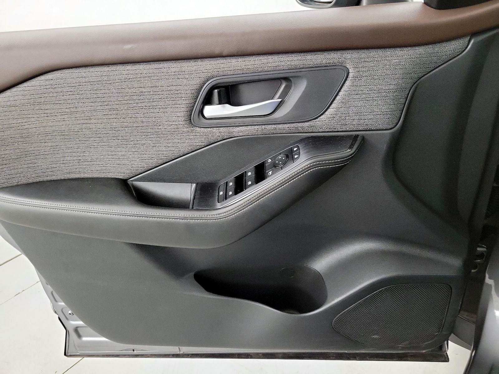2022 Nissan Rogue SV - Photo 13