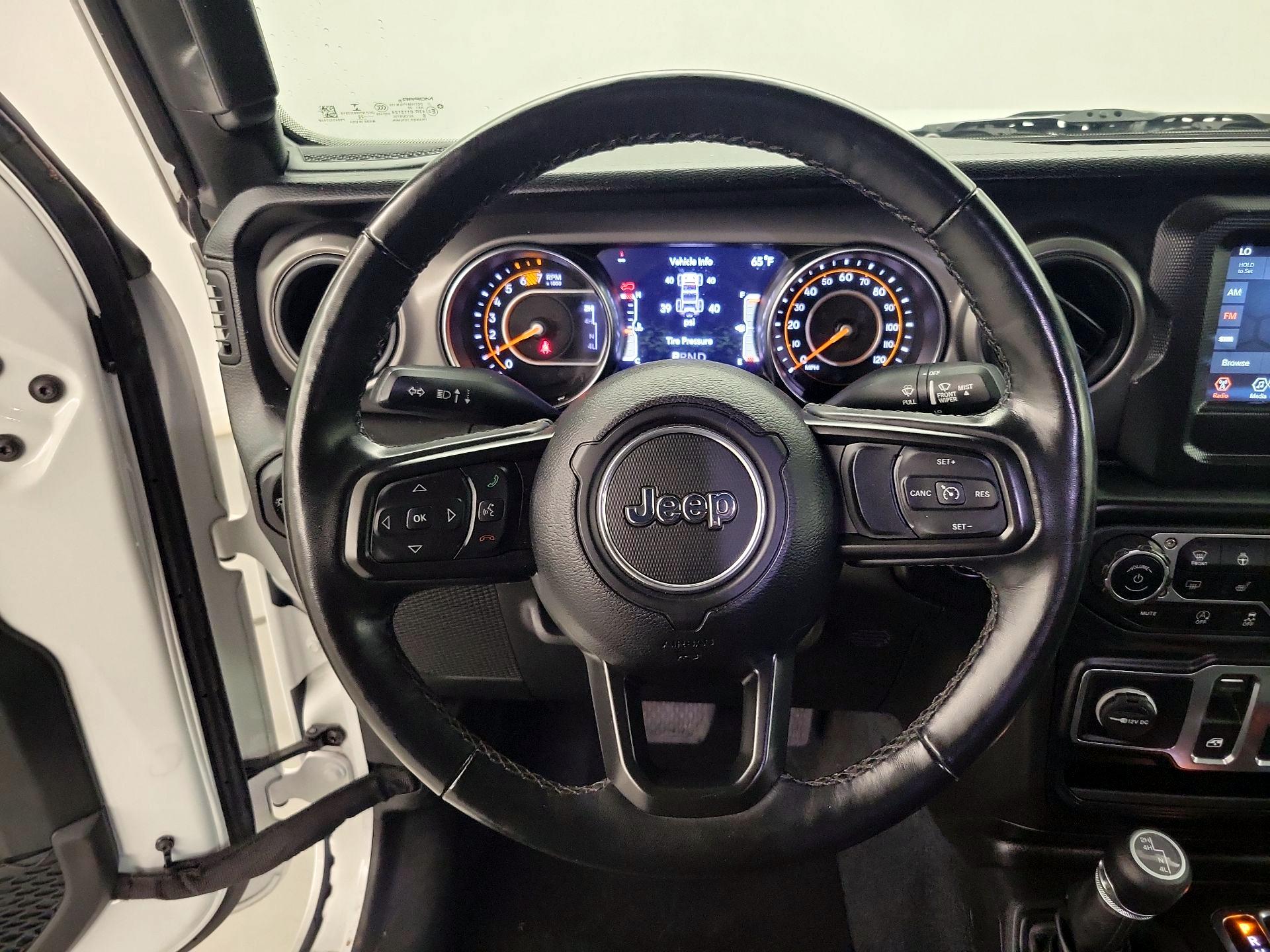 Thumbnail: 2022 Jeep Wrangler - 10