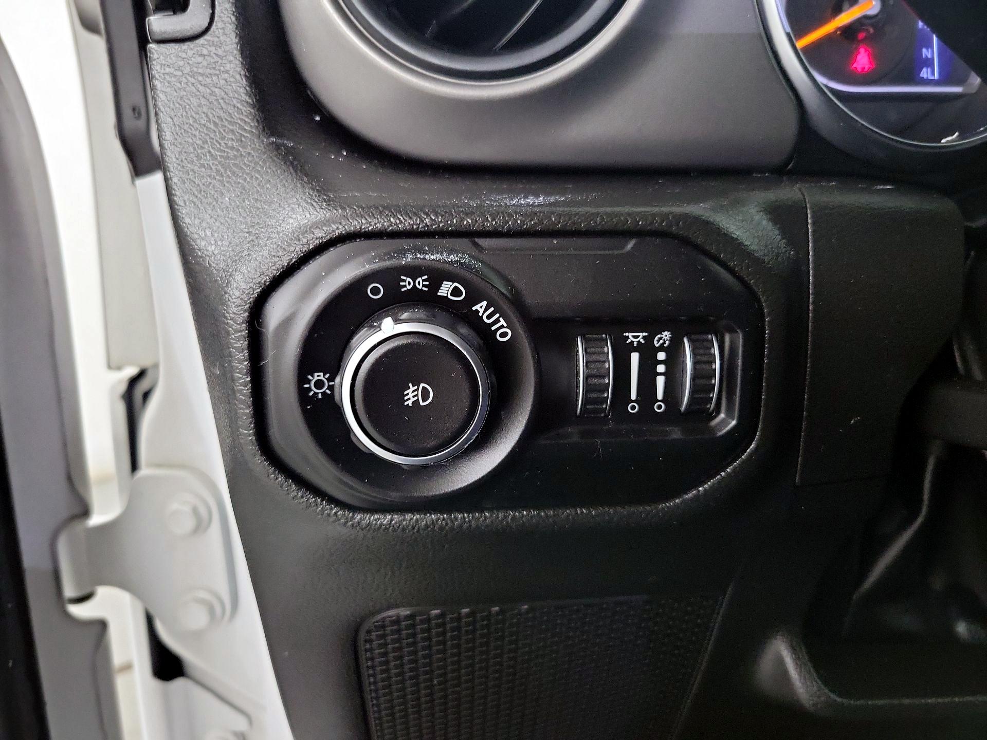 Thumbnail: 2022 Jeep Wrangler - 13