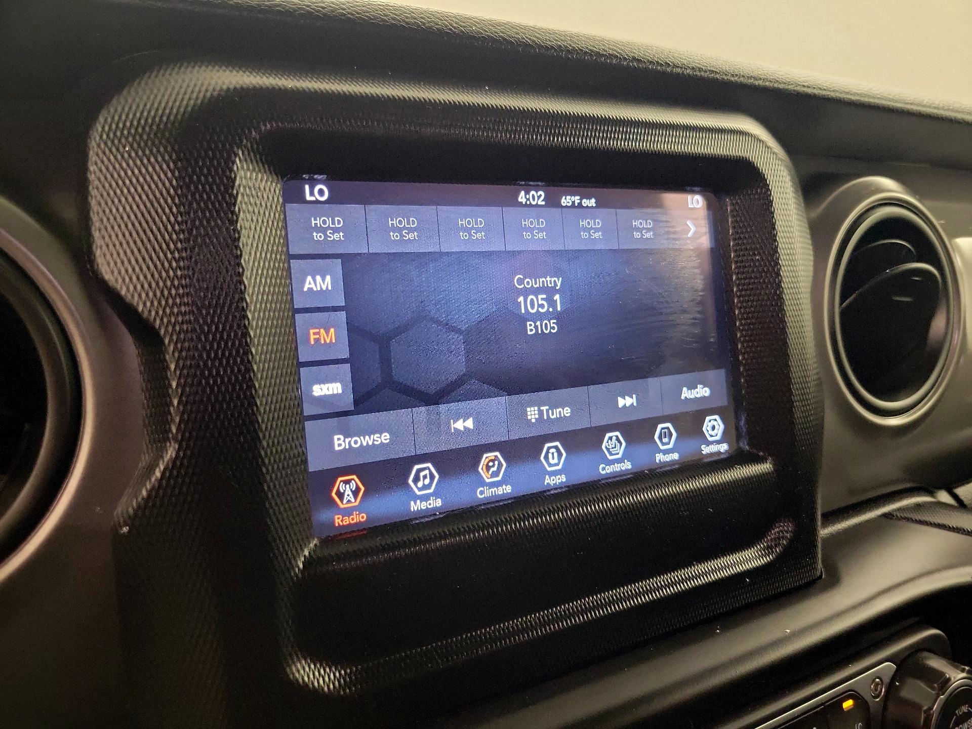 Thumbnail: 2022 Jeep Wrangler - 15