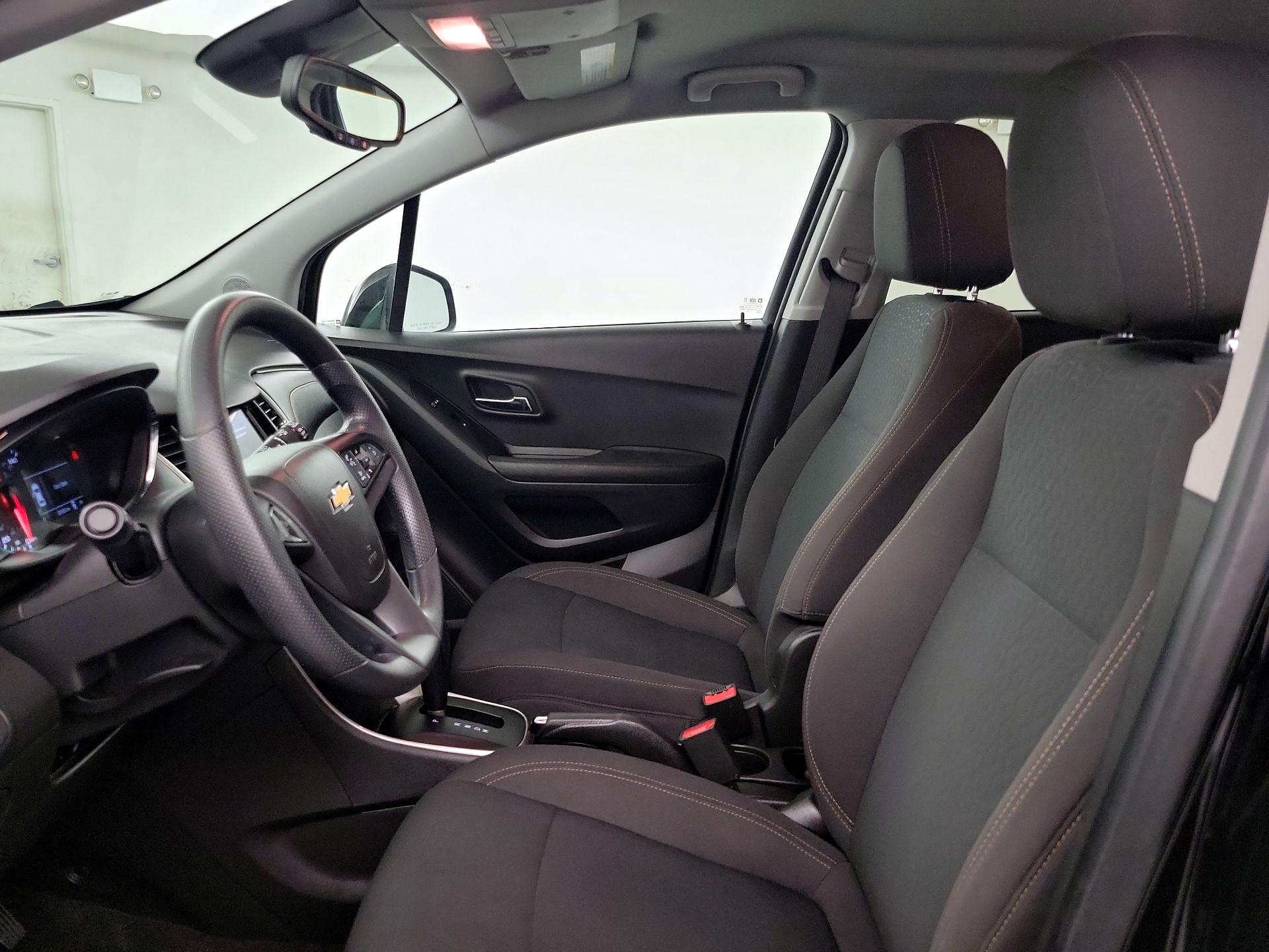 Thumbnail: 2021 Chevrolet Trax - 9