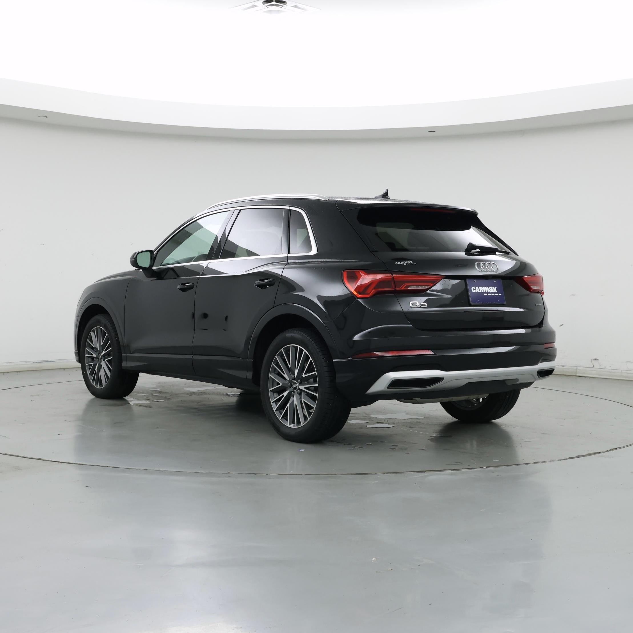Thumbnail: 2022 Audi Q3 - 2