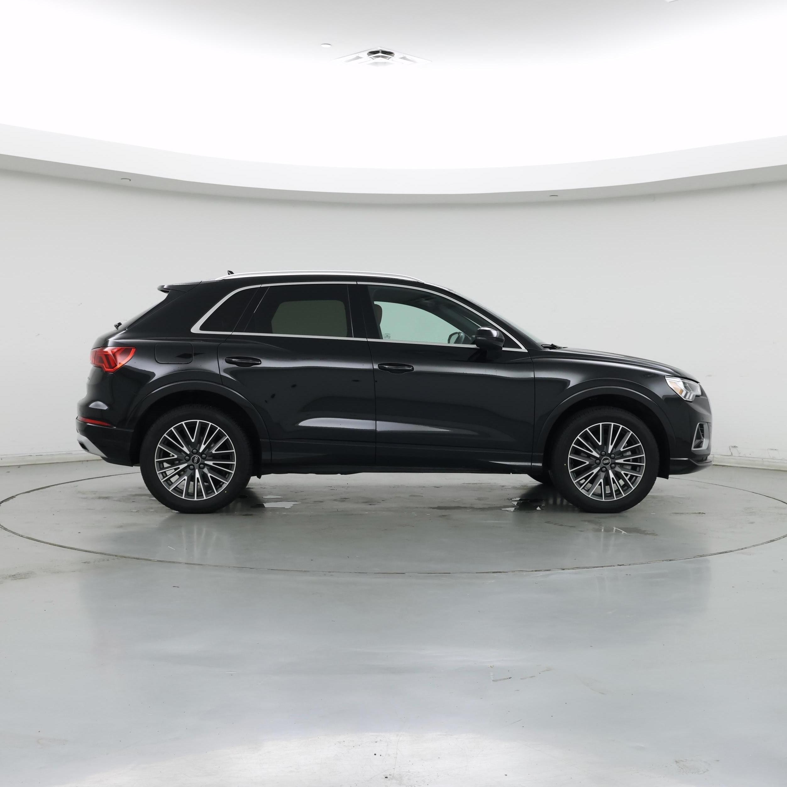 Thumbnail: 2022 Audi Q3 - 7