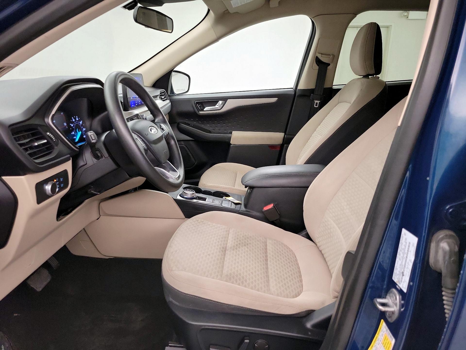Thumbnail: 2020 Ford Escape - 11