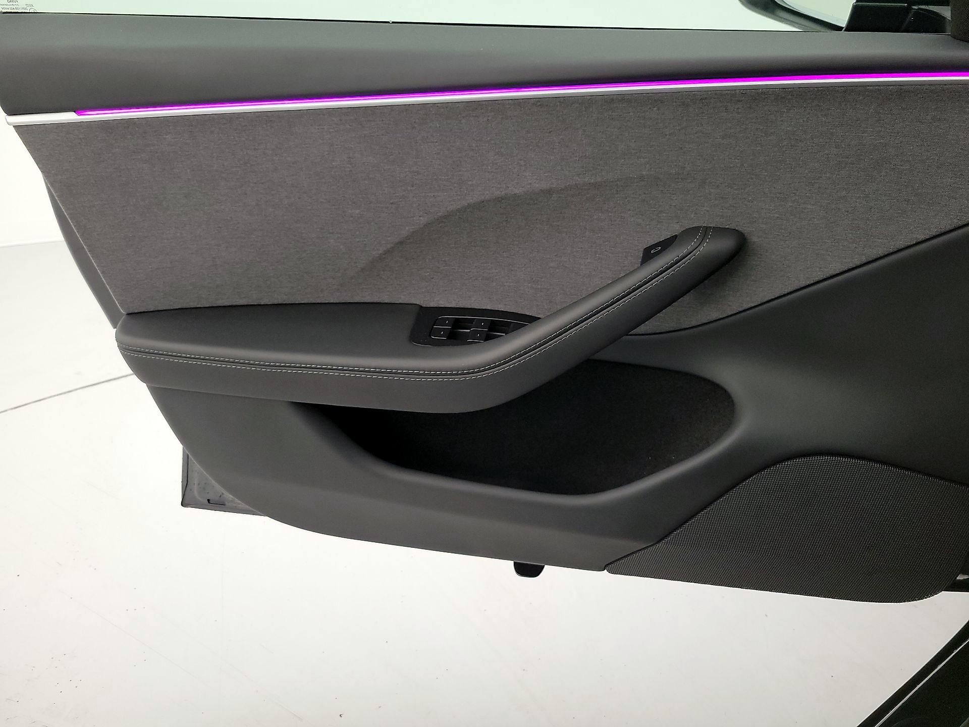 Thumbnail: 2025 Tesla Model 3 - 12