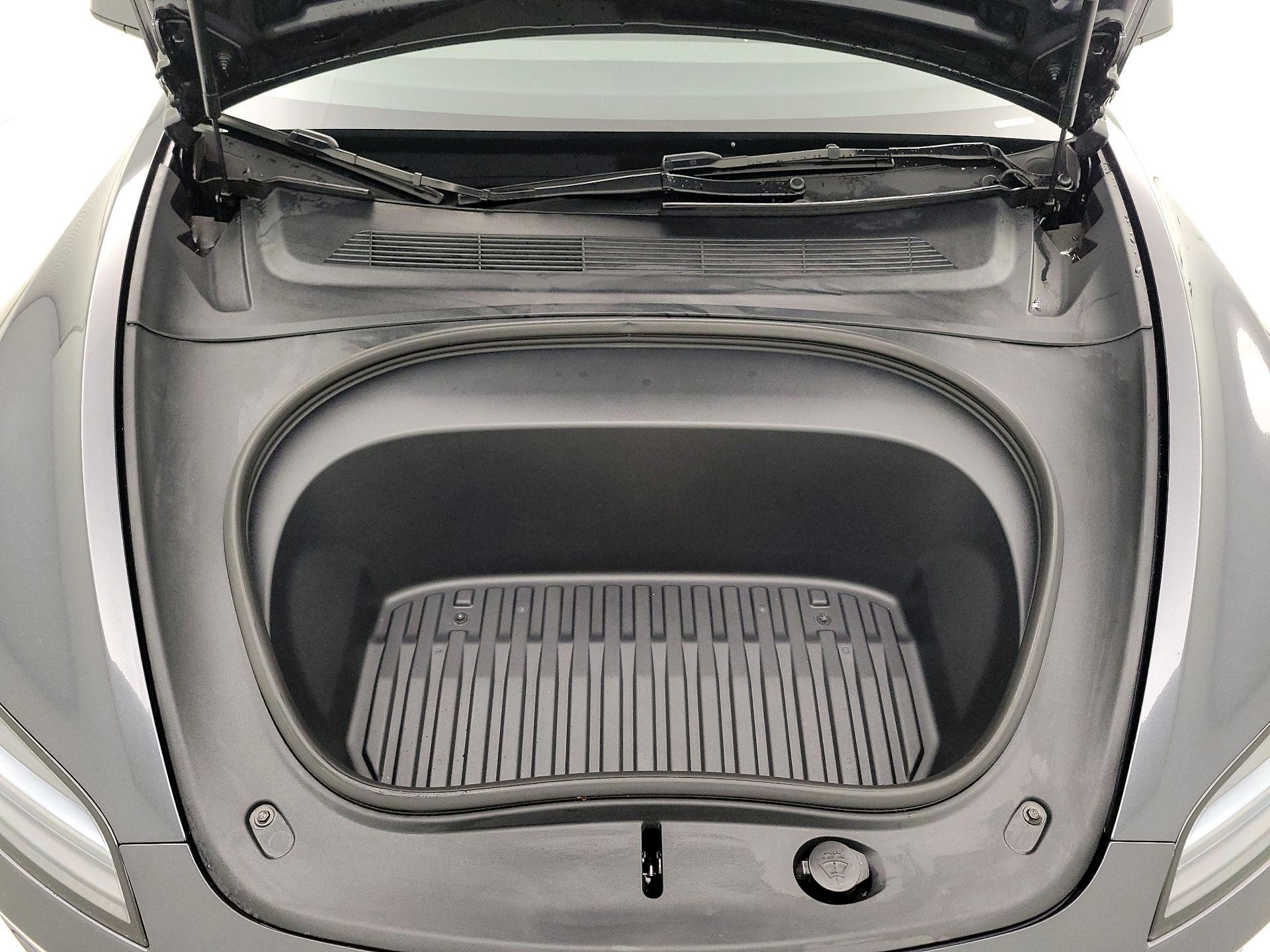 Thumbnail: 2025 Tesla Model 3 - 20