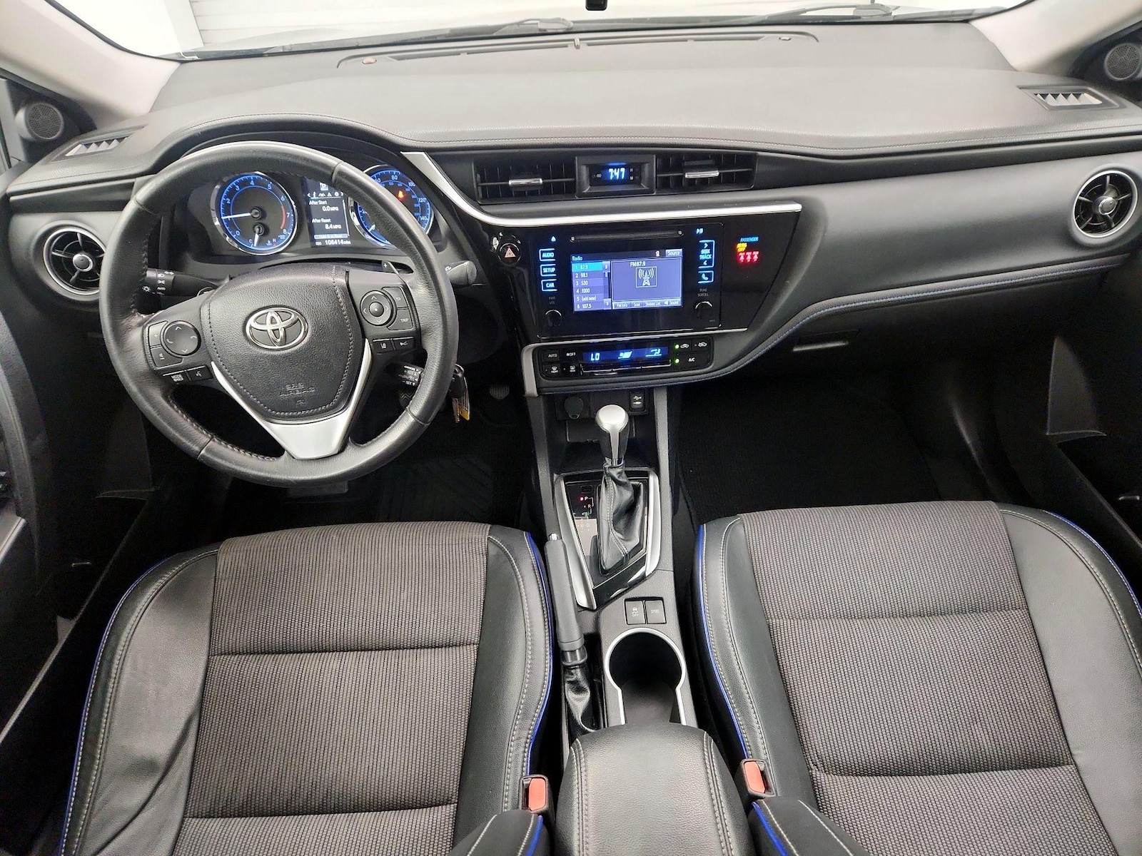 2018 Toyota Corolla SE - Photo 10