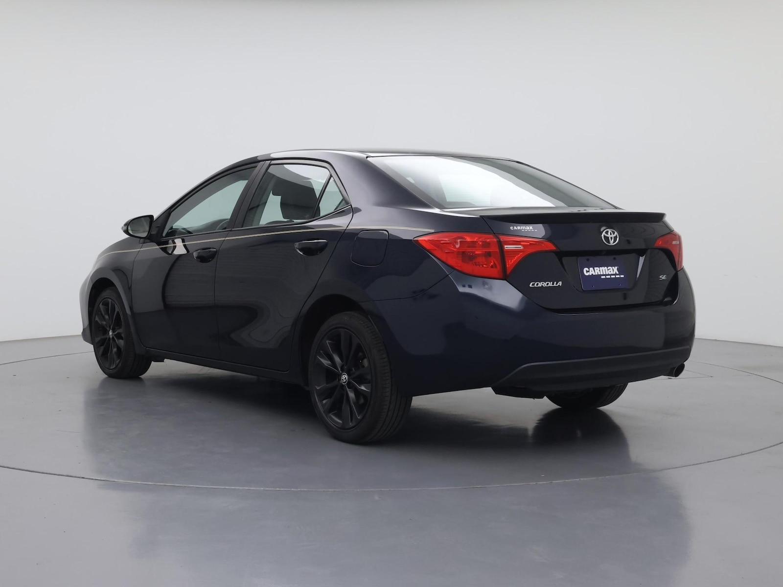 2018 Toyota Corolla SE - Photo 3