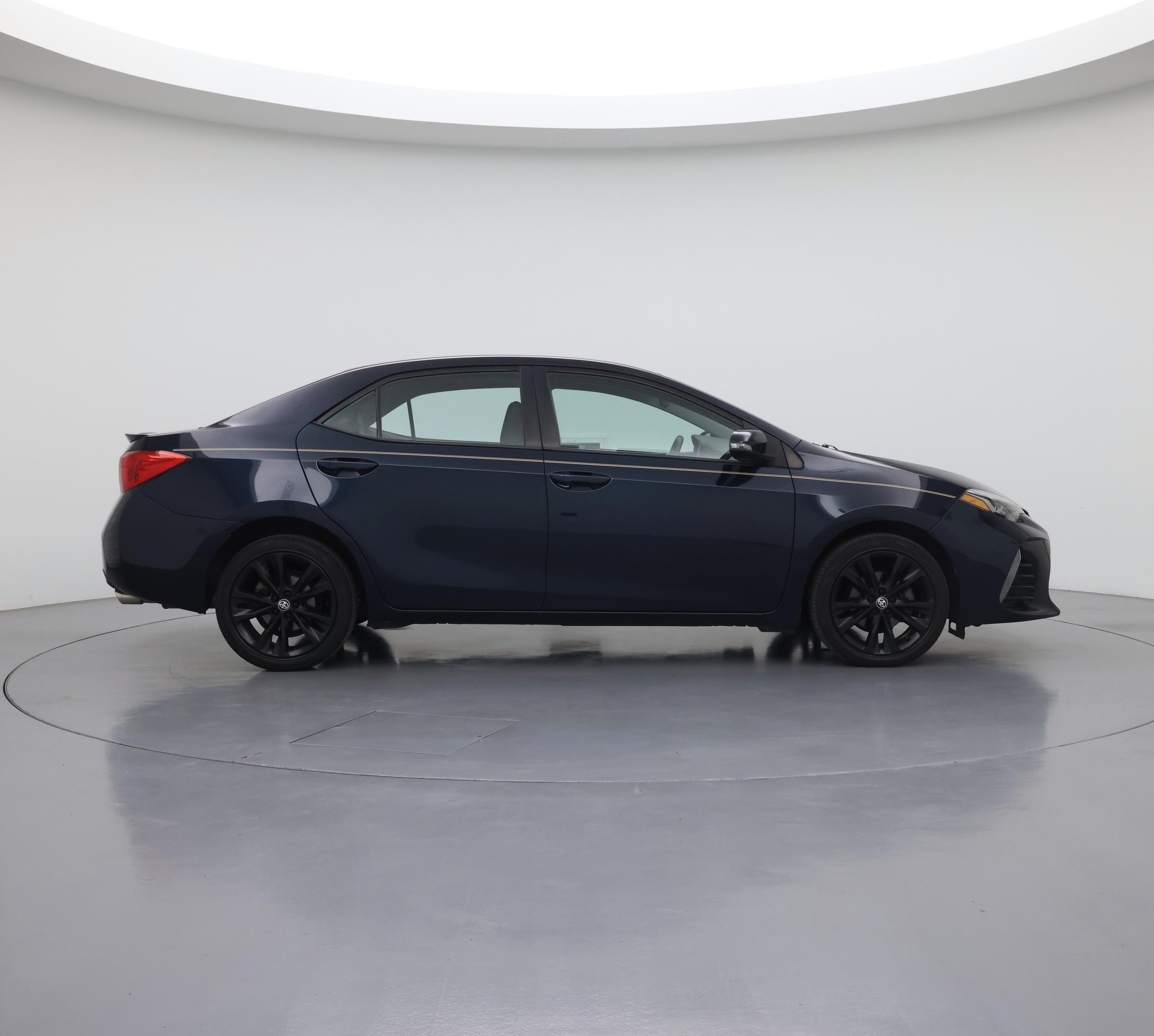 Thumbnail: 2018 Toyota Corolla - 7