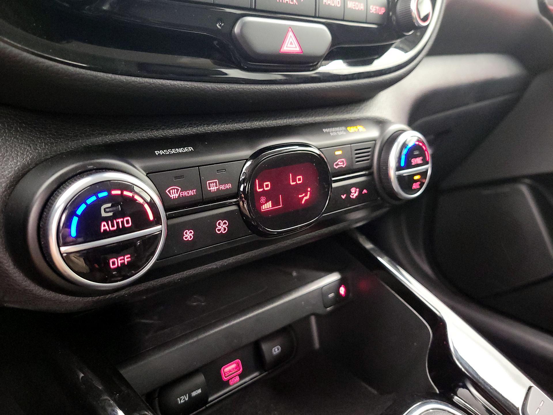 Thumbnail: 2020 Kia Soul - 17