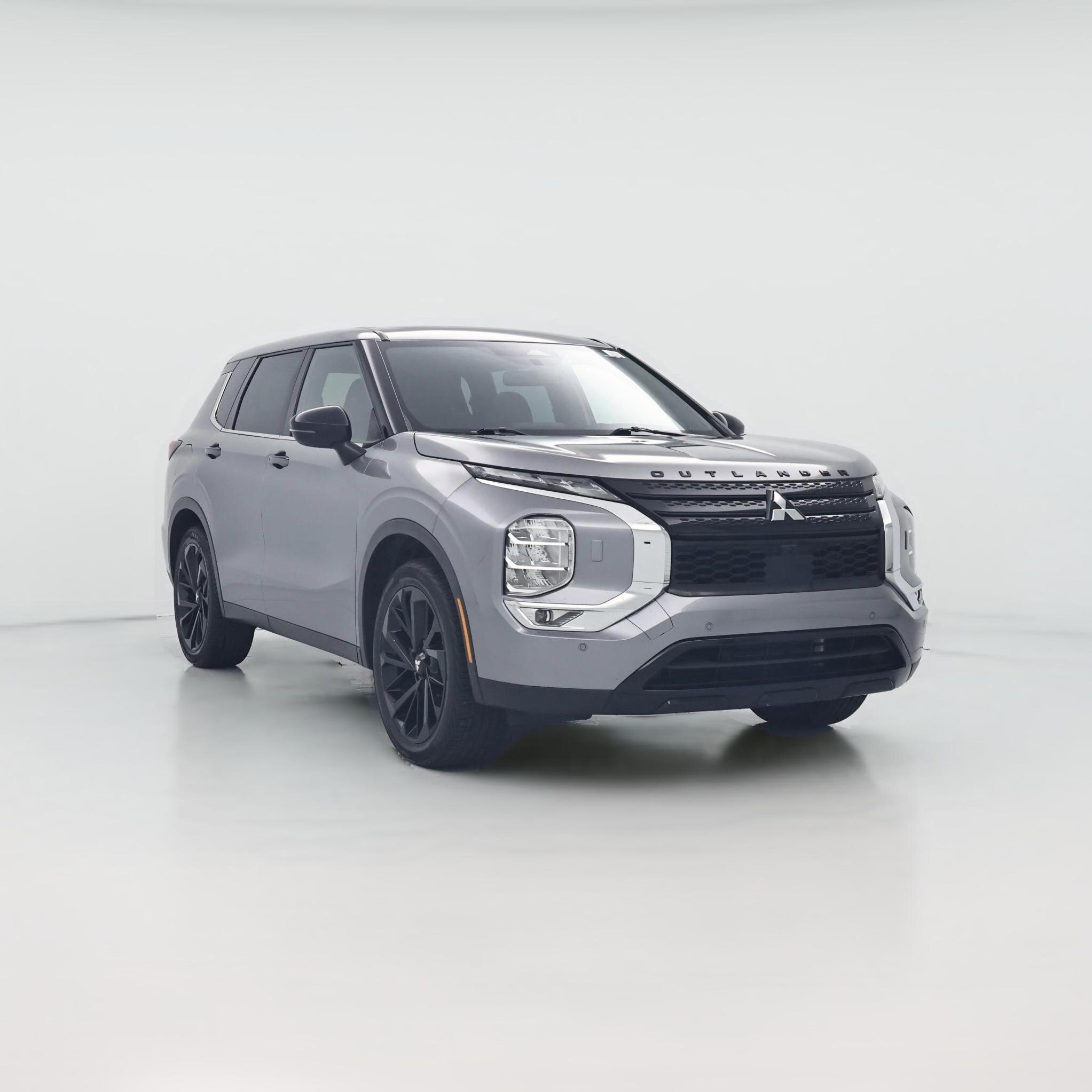 Thumbnail: 2022 Mitsubishi Outlander - 1
