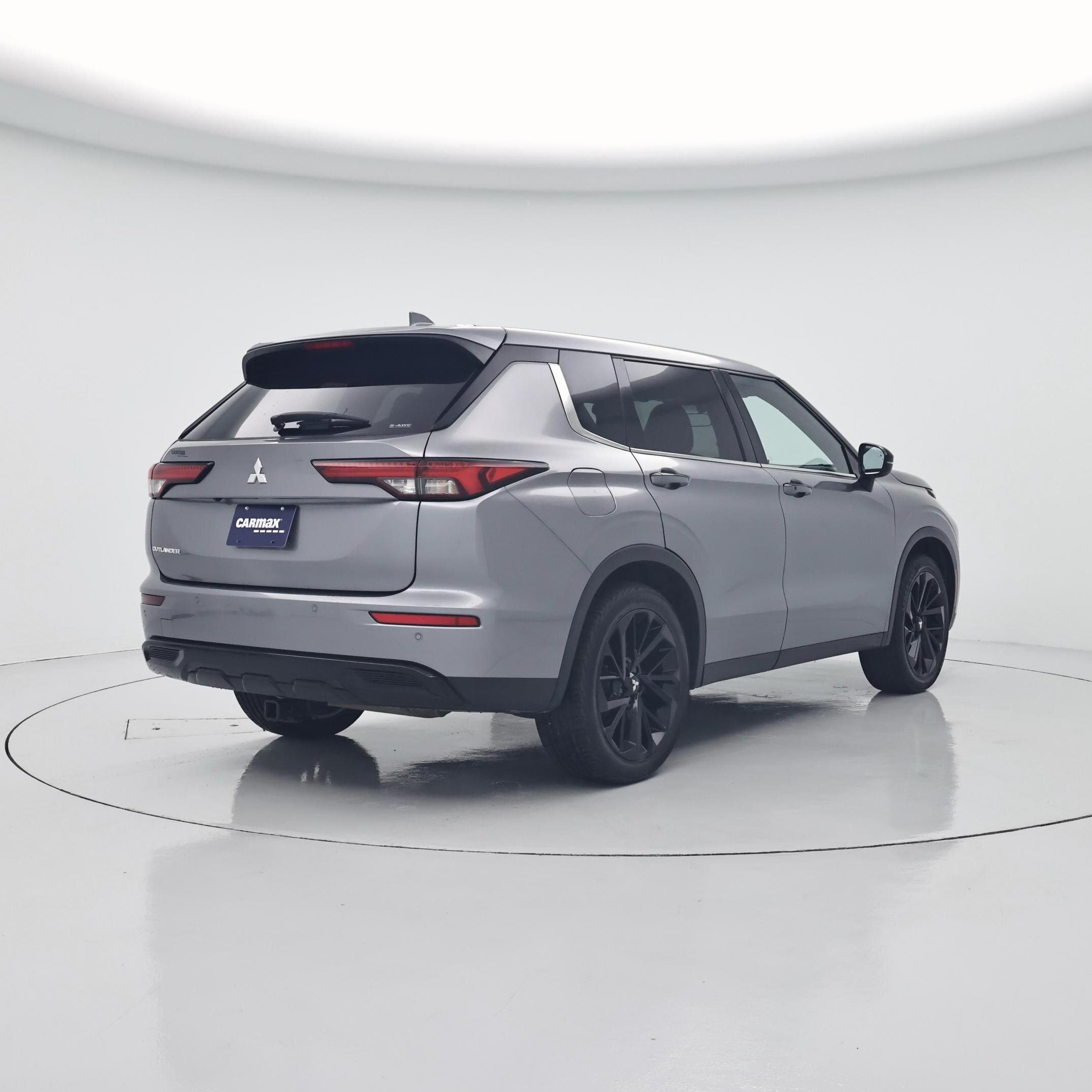 Thumbnail: 2022 Mitsubishi Outlander - 8
