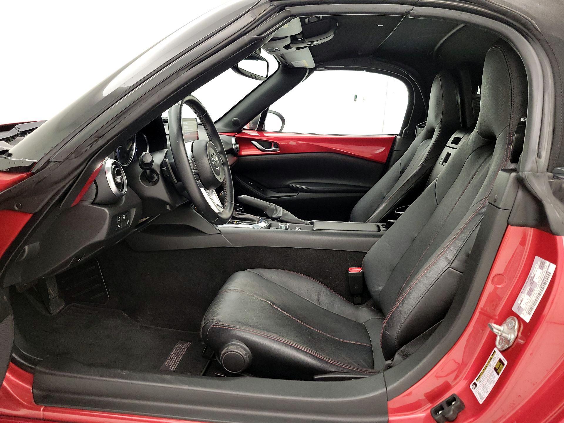 Thumbnail: 2016 Mazda MX-5 Miata - 11