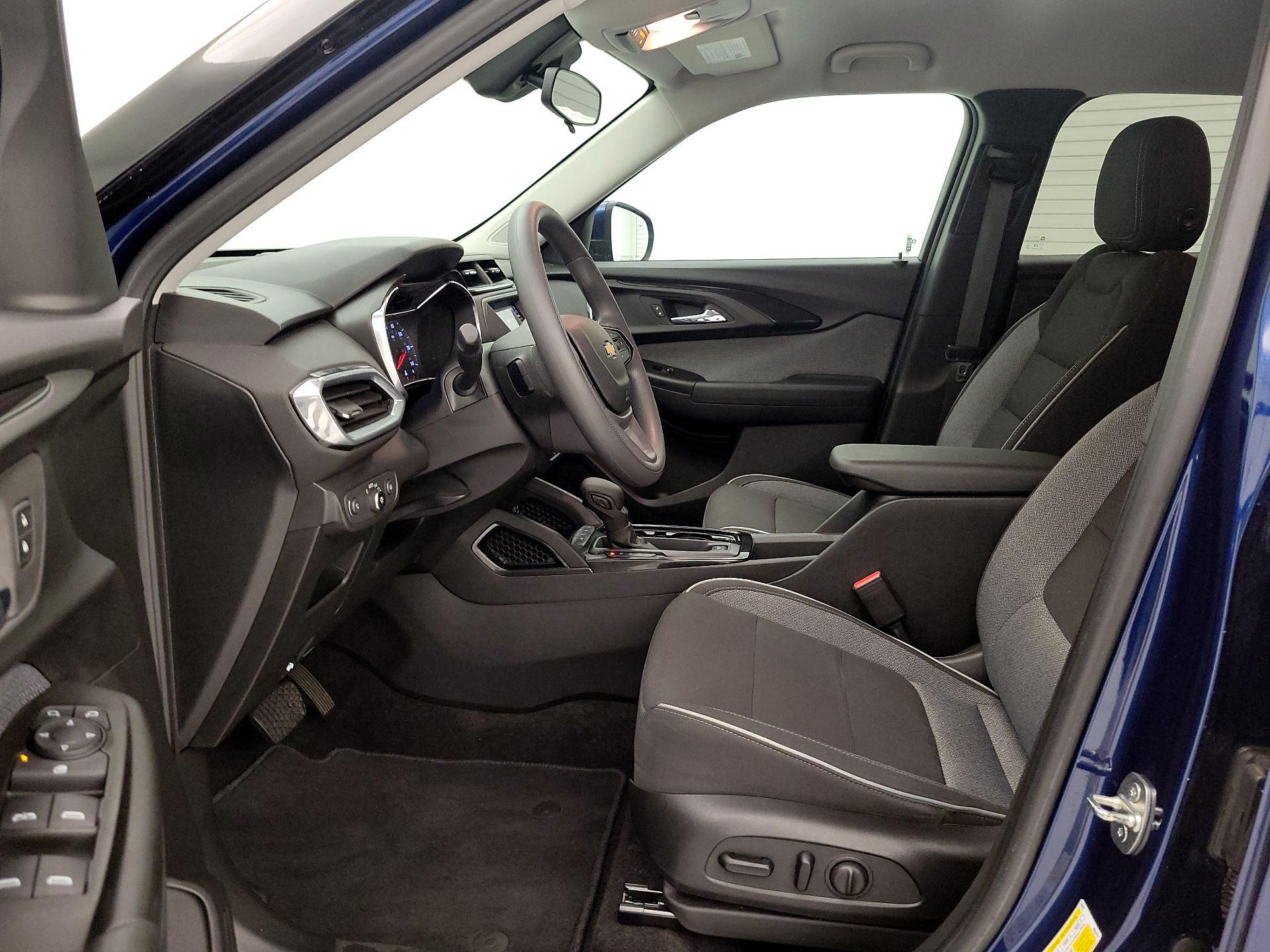 Thumbnail: 2022 Chevrolet TrailBlazer - 11