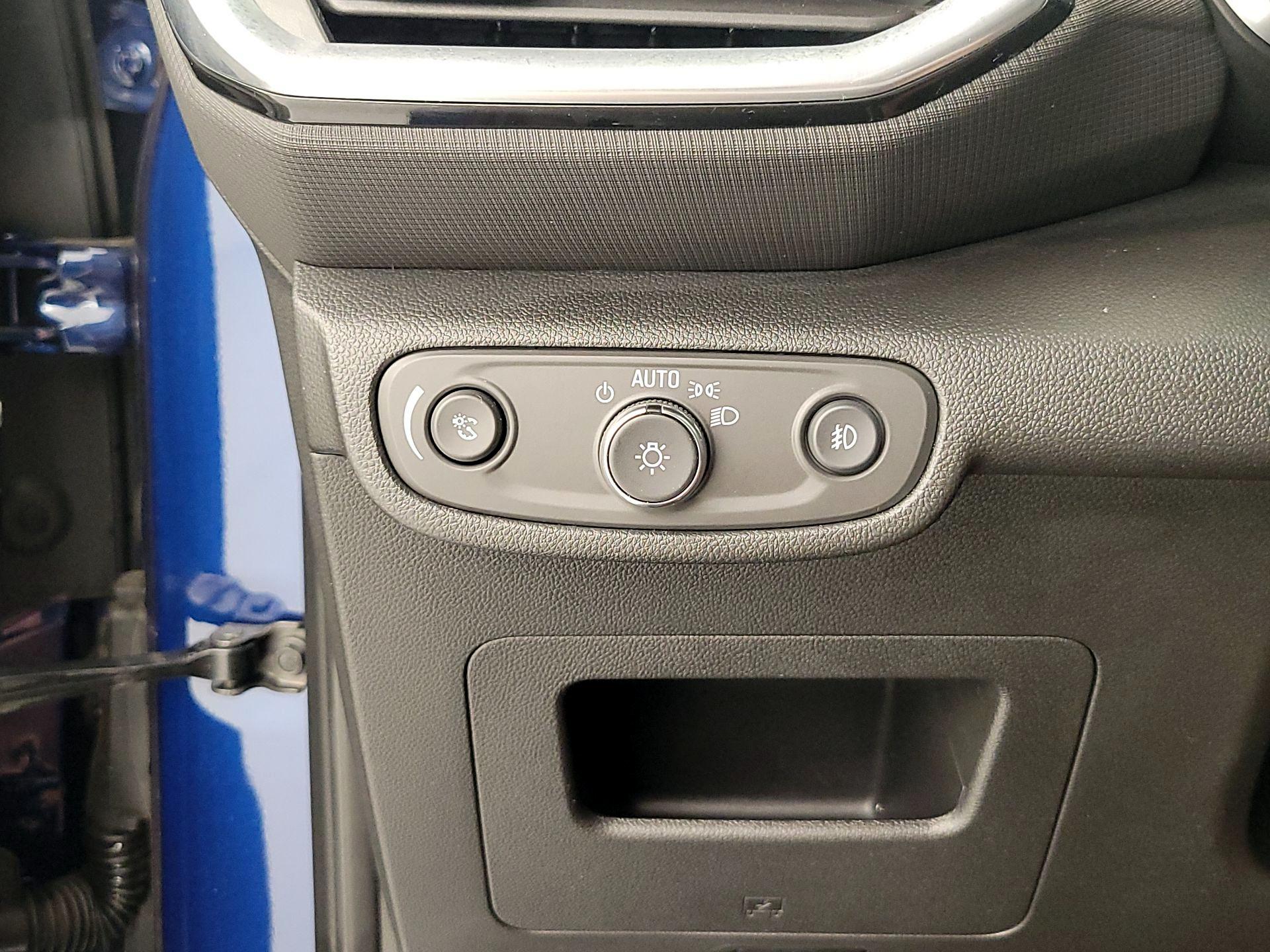 Thumbnail: 2022 Chevrolet TrailBlazer - 13