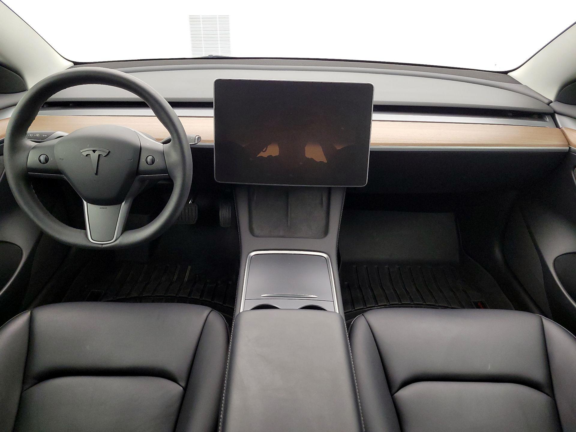 Thumbnail: 2023 Tesla Model 3 - 9