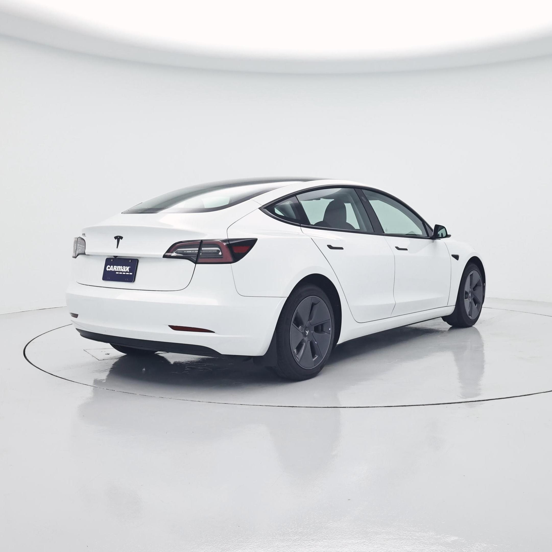 Thumbnail: 2023 Tesla Model 3 - 8