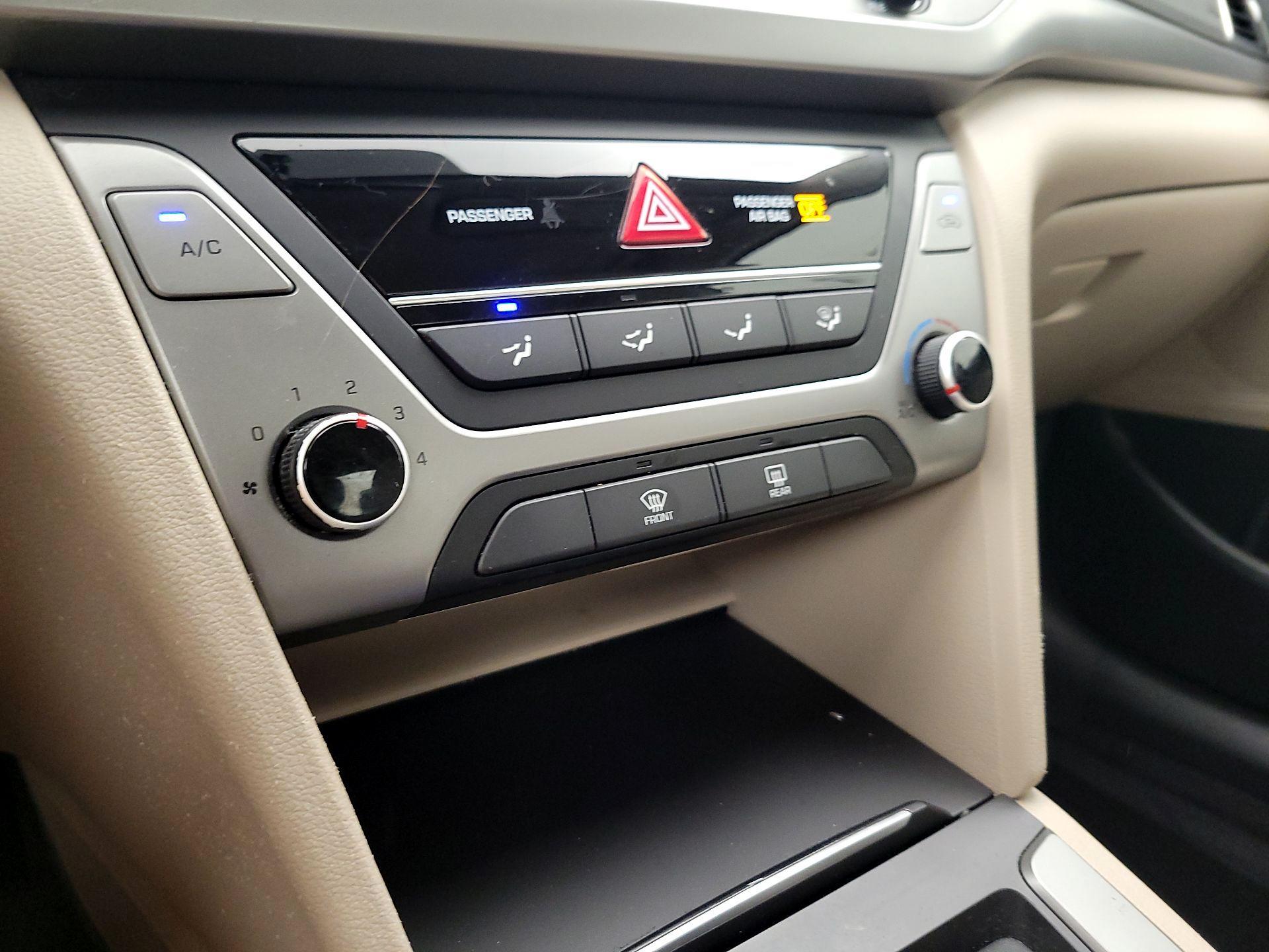 Thumbnail: 2018 Hyundai Elantra - 16