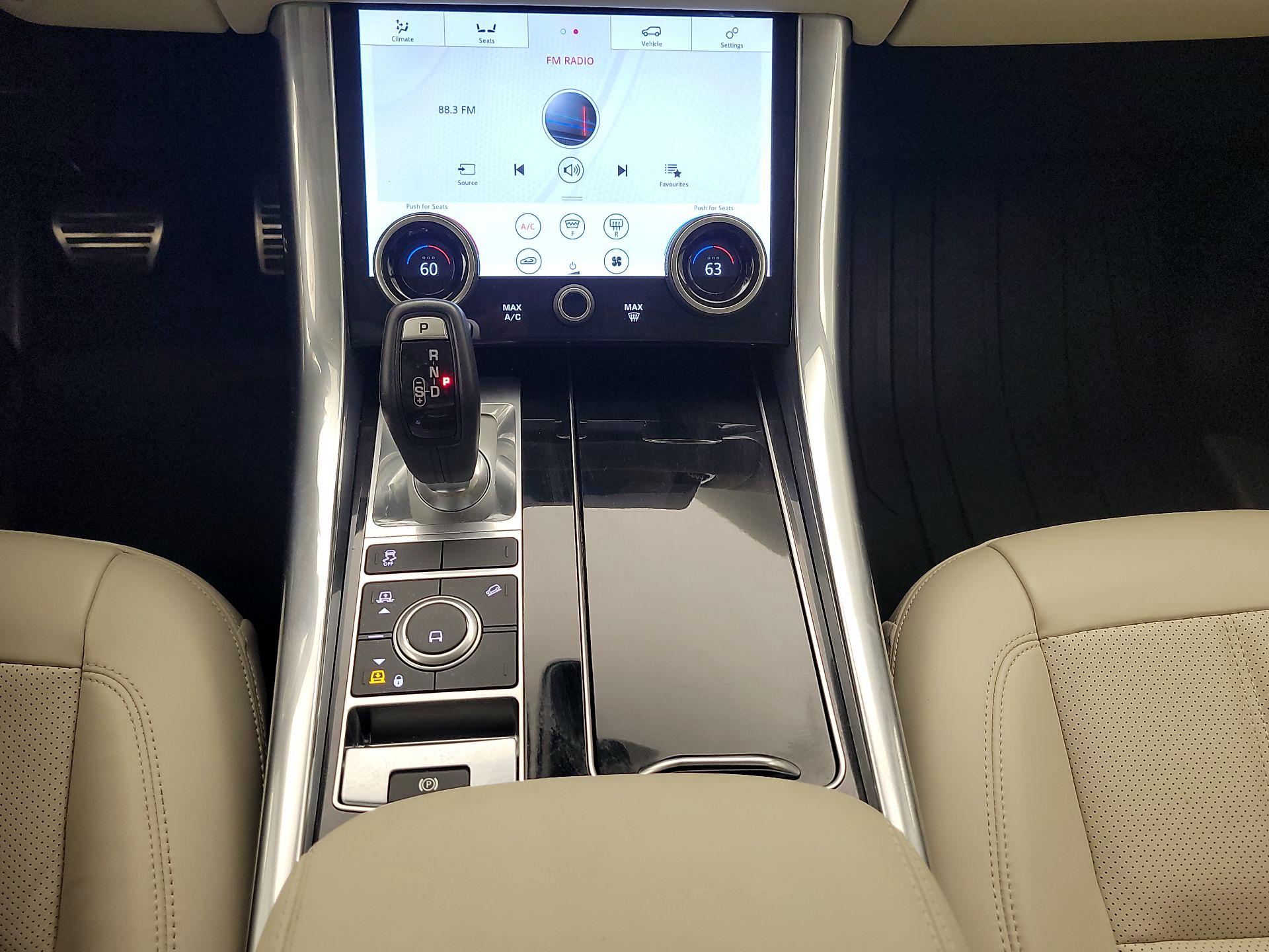 Thumbnail: 2022 Land Rover Range Rover Sport - 18