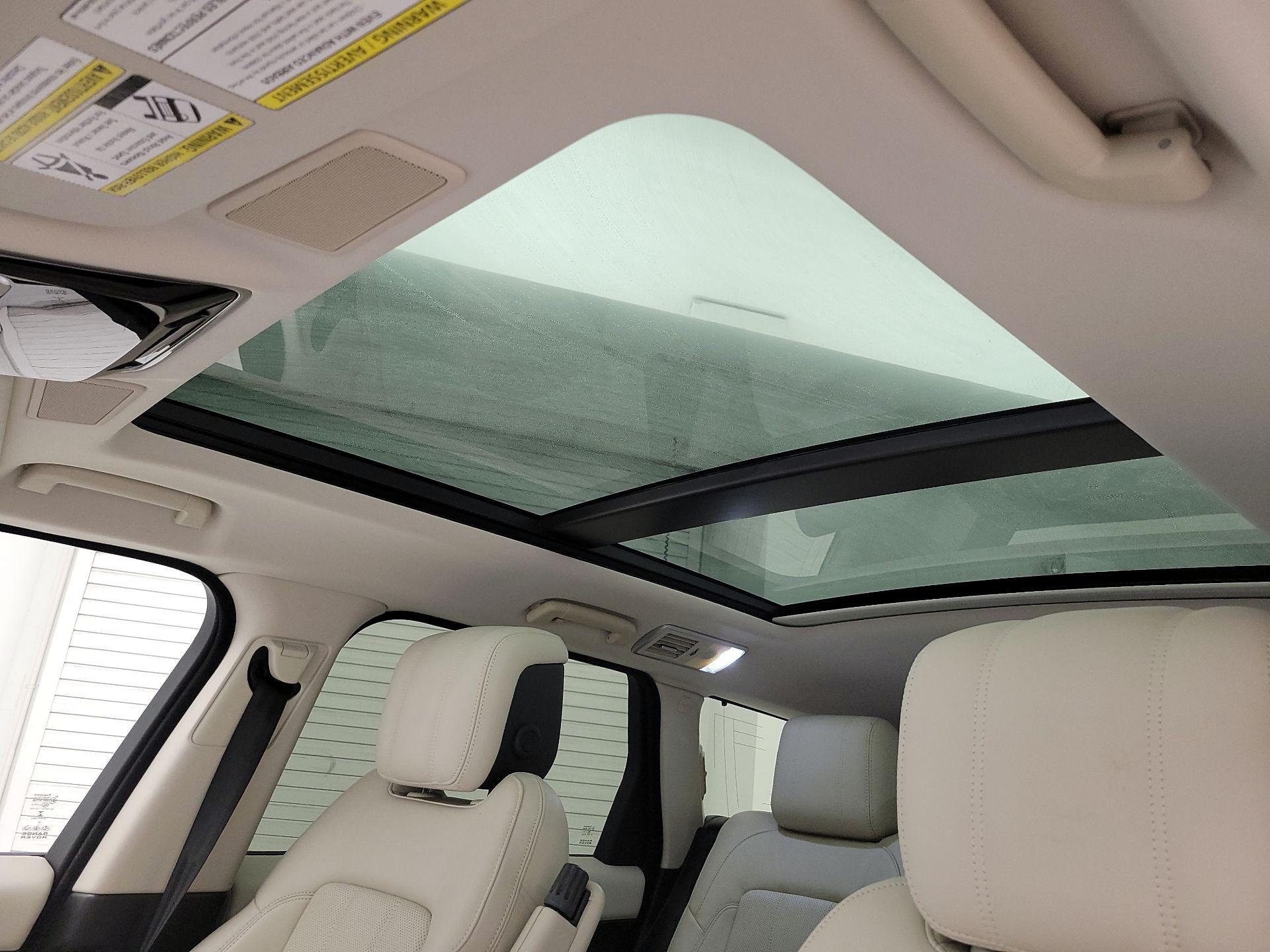 Thumbnail: 2022 Land Rover Range Rover Sport - 20