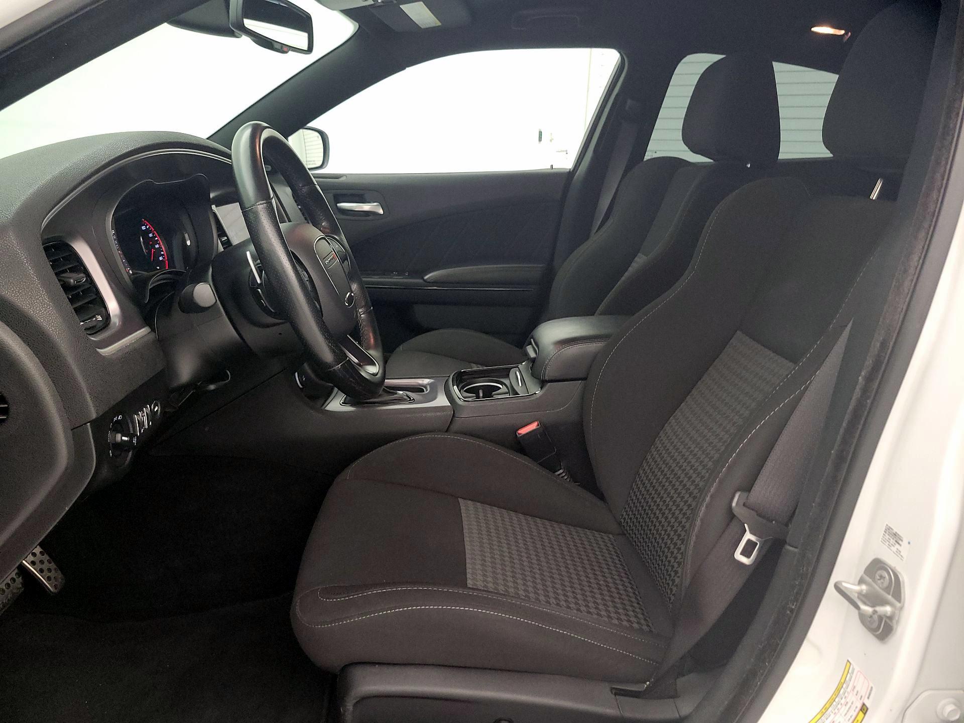 Thumbnail: 2021 Dodge Charger - 11
