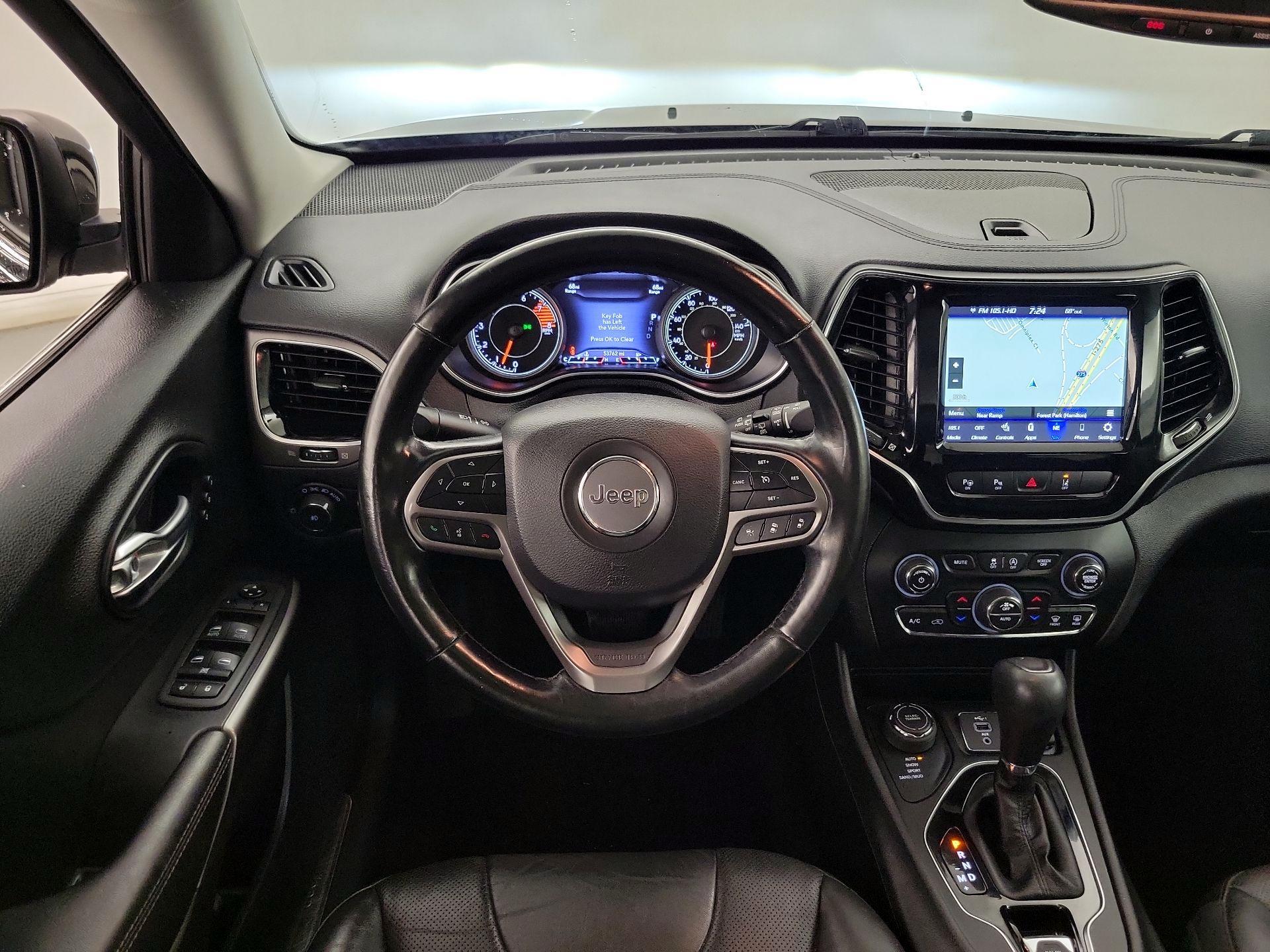 Thumbnail: 2021 Jeep Cherokee - 10