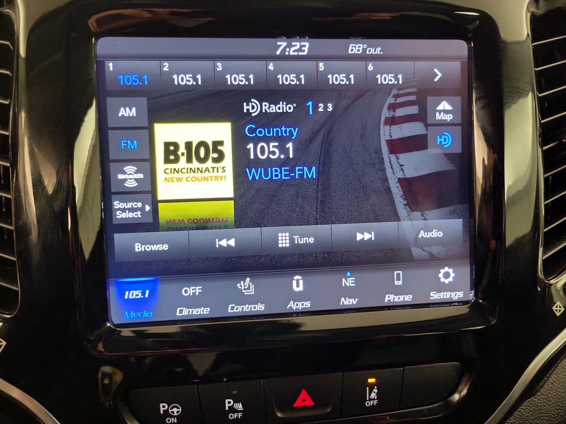 Thumbnail: 2021 Jeep Cherokee - 16