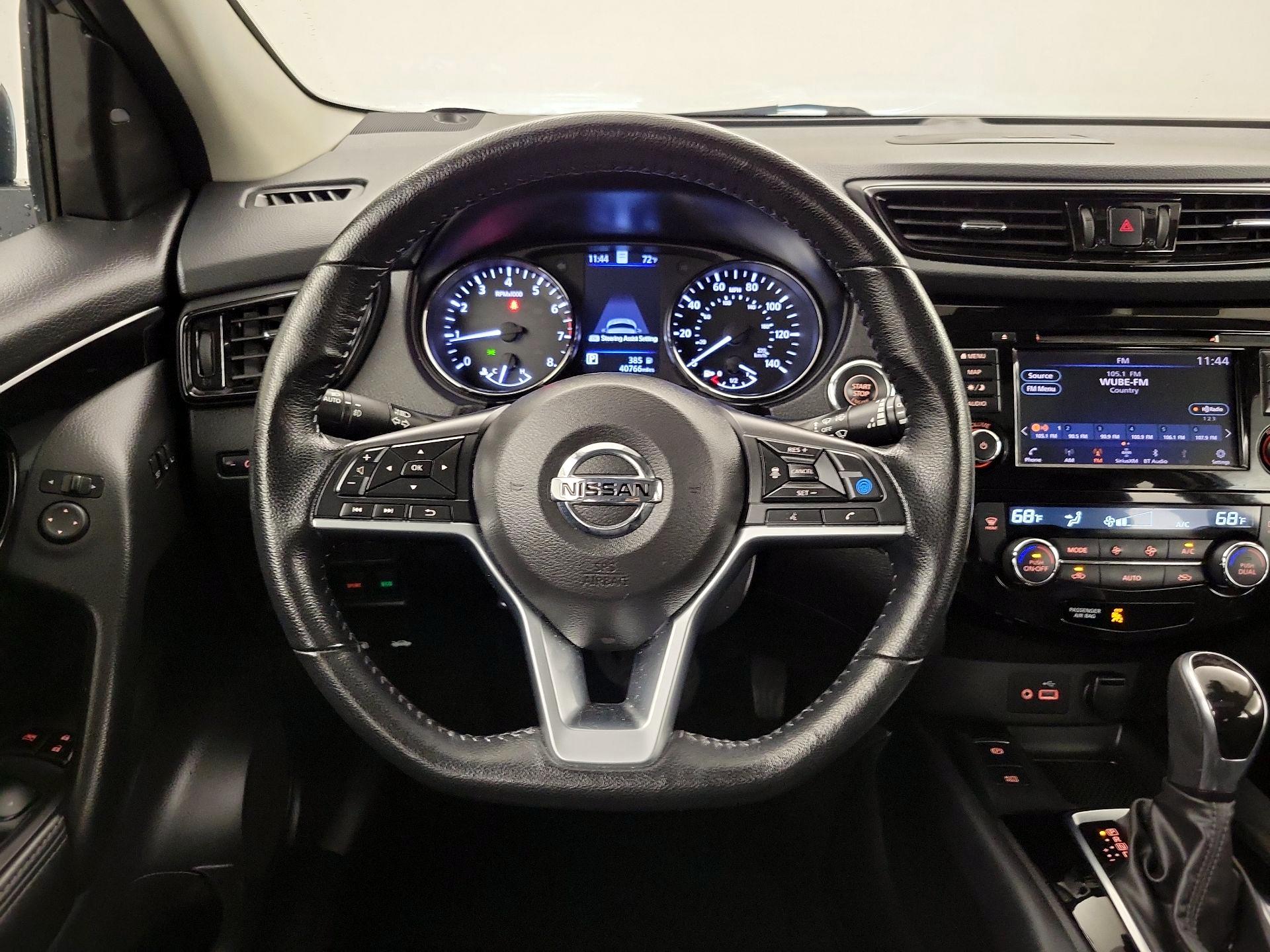 Thumbnail: 2022 Nissan Rogue Sport - 10