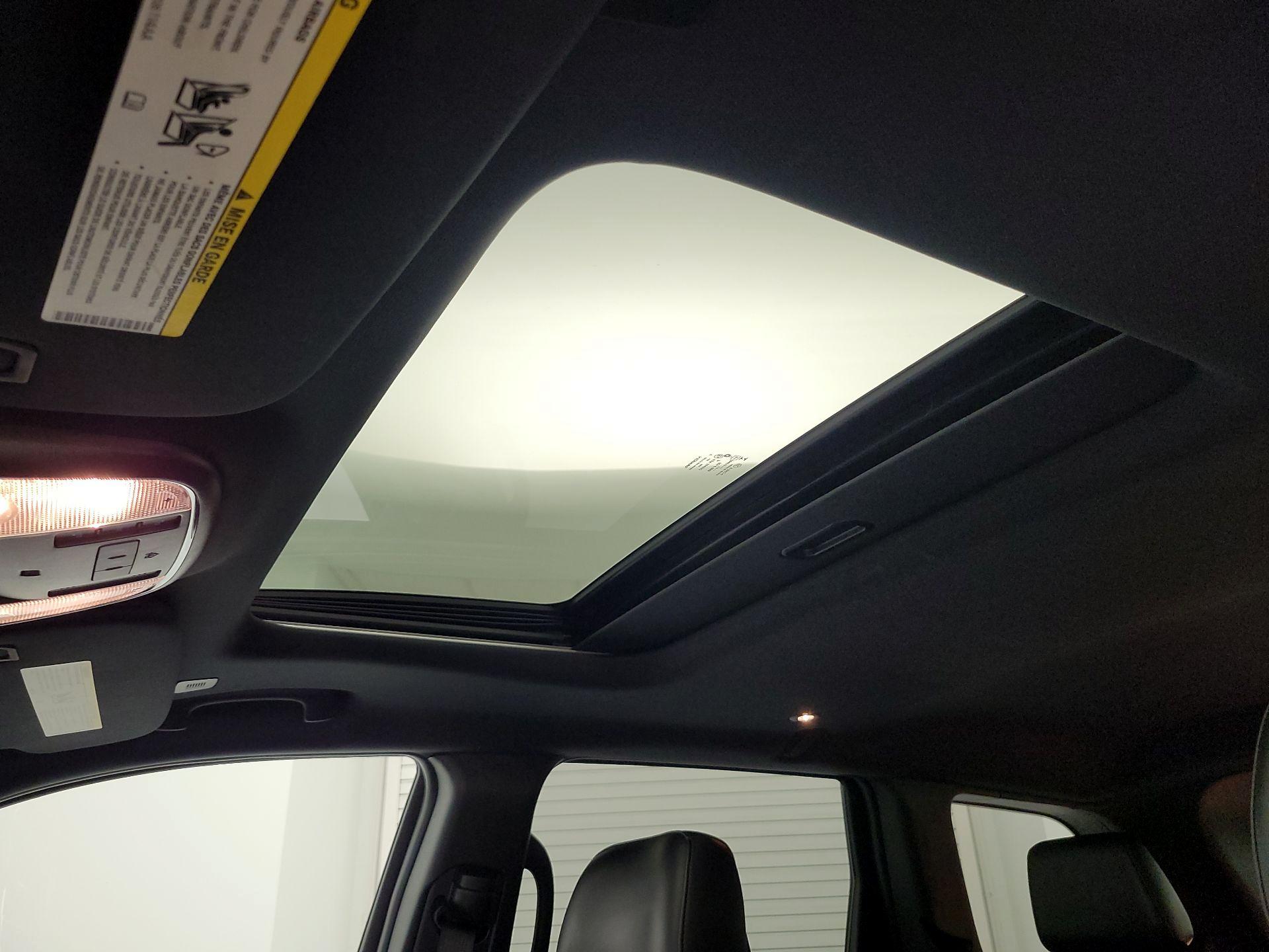 Thumbnail: 2020 Jeep Grand Cherokee - 20