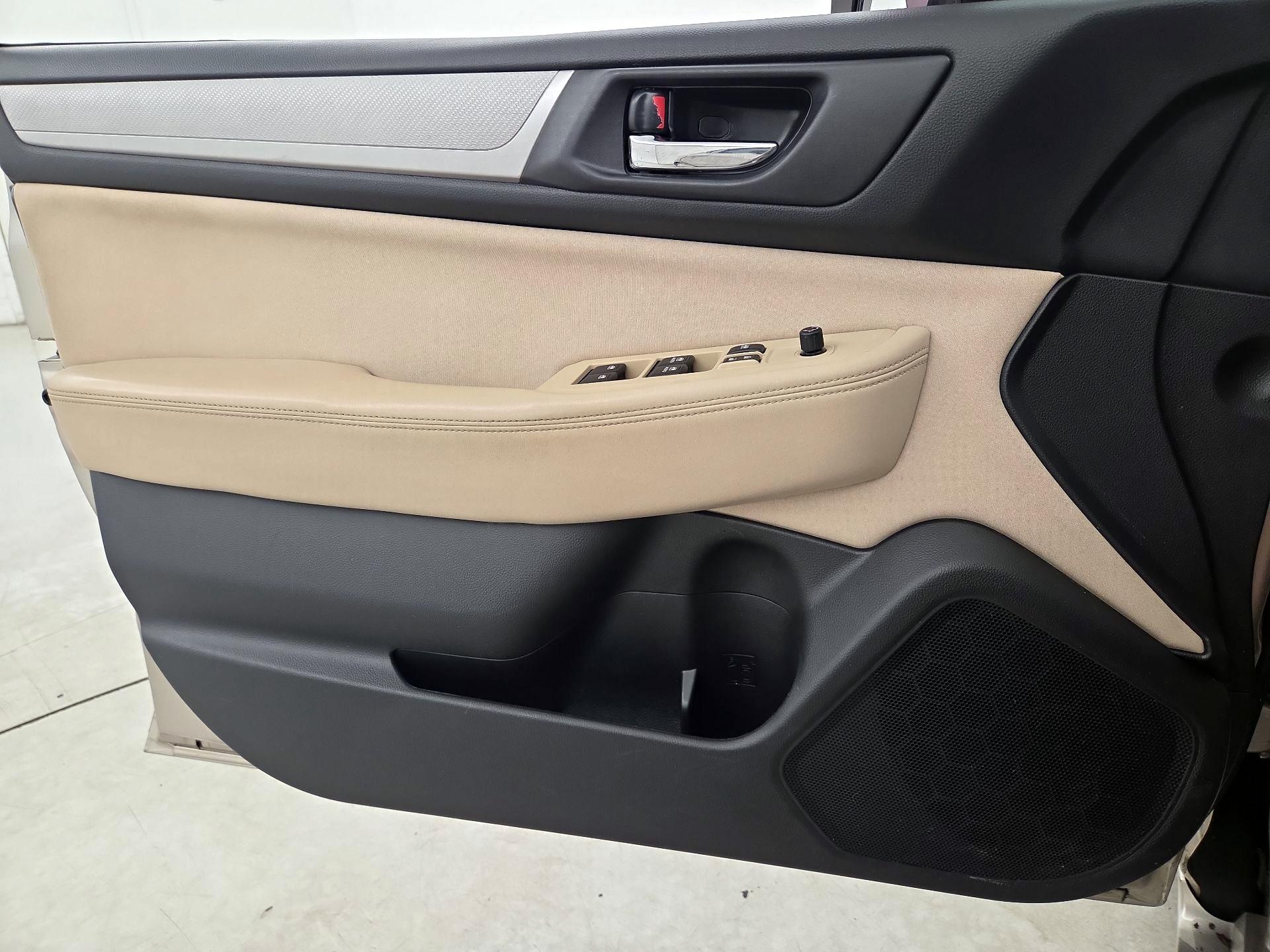 Thumbnail: 2015 Subaru Legacy - 12