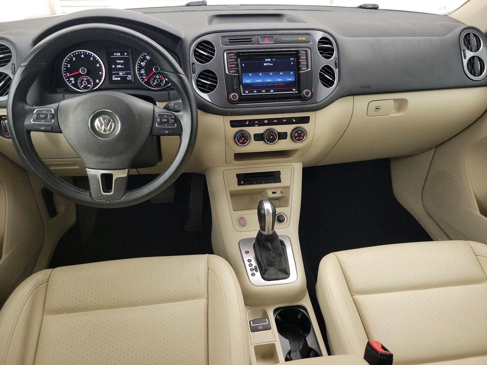 Thumbnail: 2017 Volkswagen Tiguan - 9
