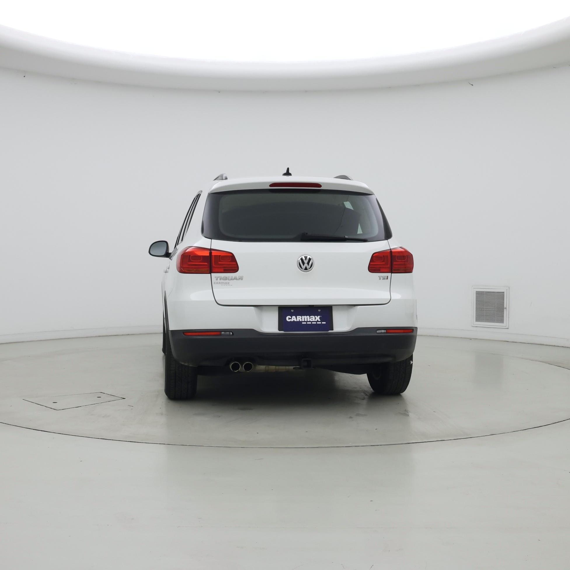 Thumbnail: 2017 Volkswagen Tiguan - 6