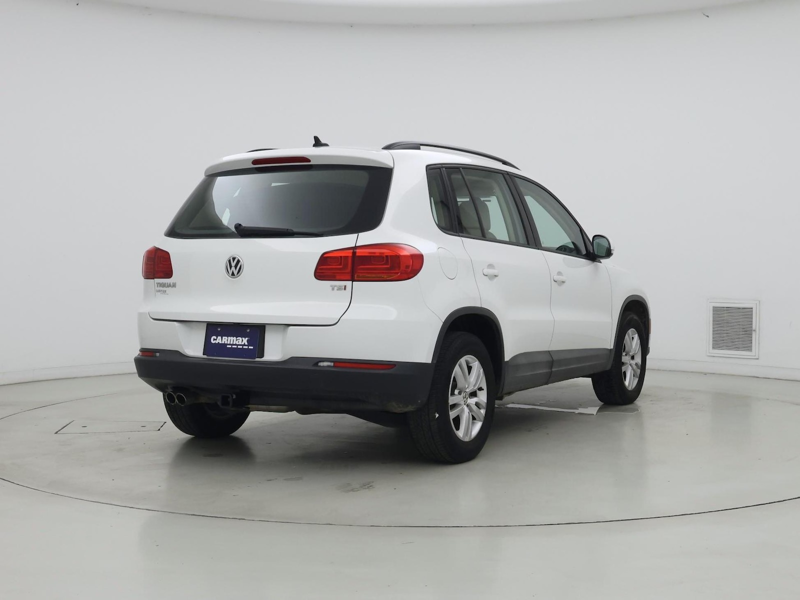 2017 Volkswagen Tiguan S - Photo 9