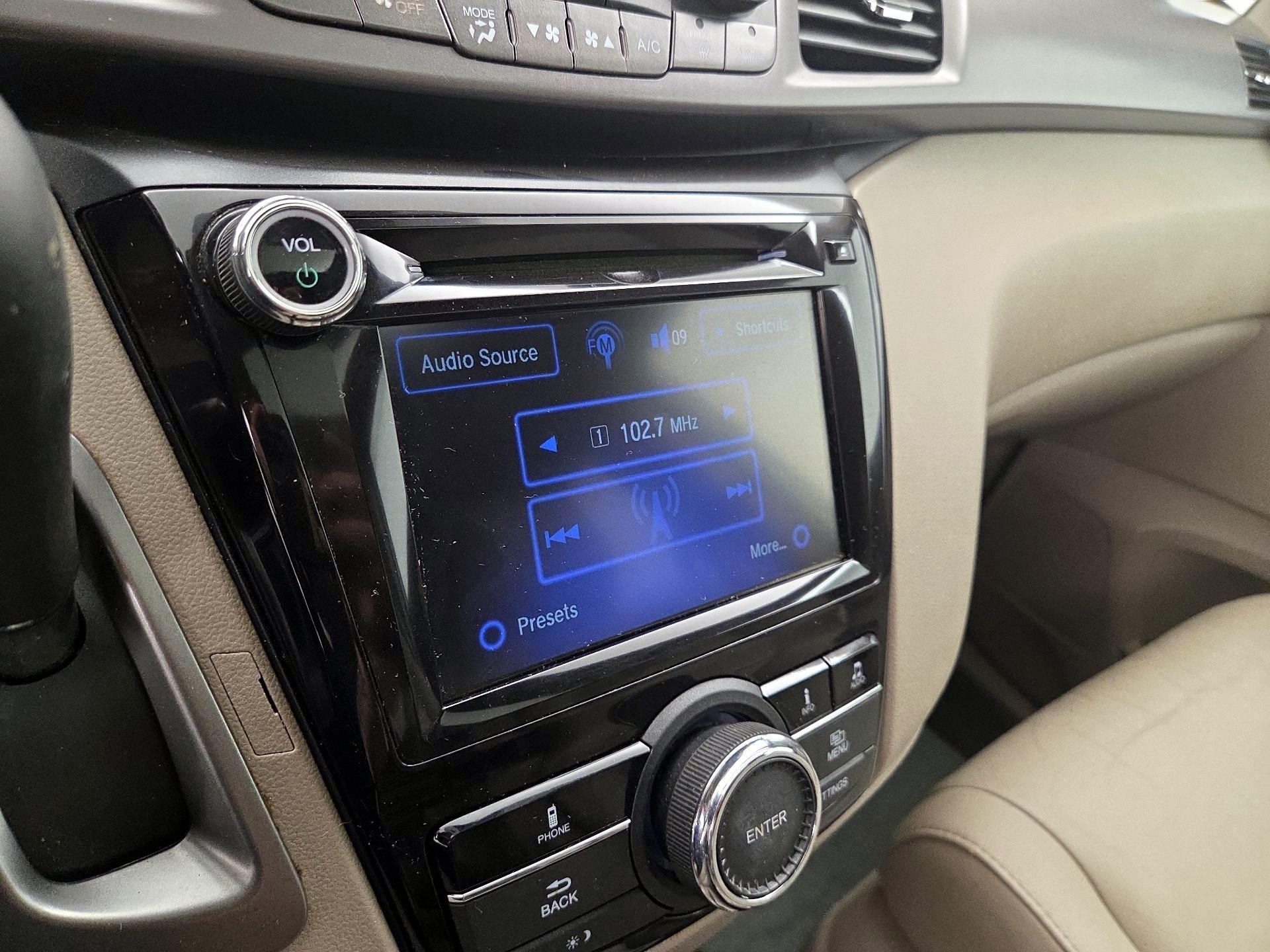 Thumbnail: 2015 Honda Odyssey - 15