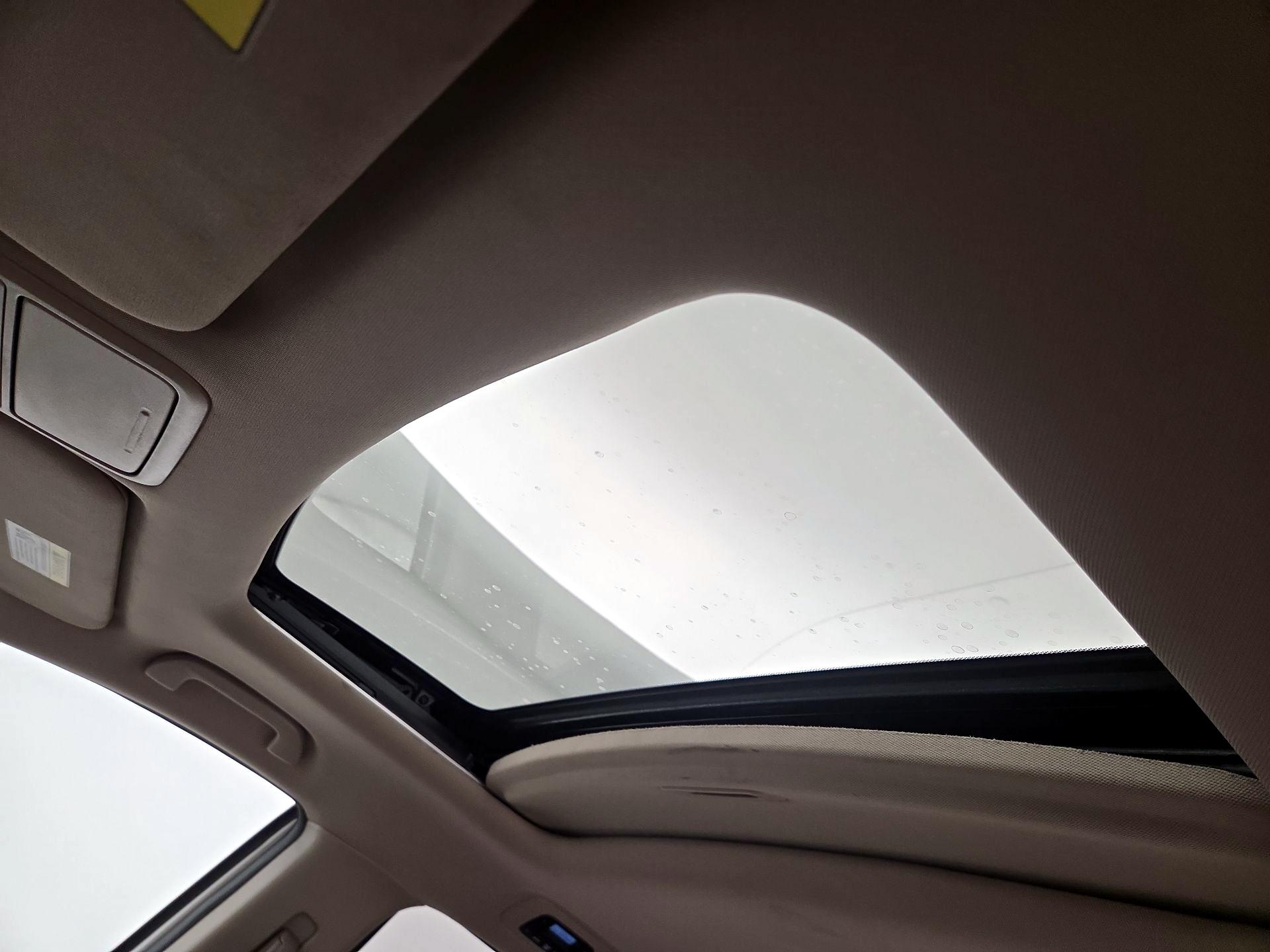 Thumbnail: 2015 Honda Odyssey - 19