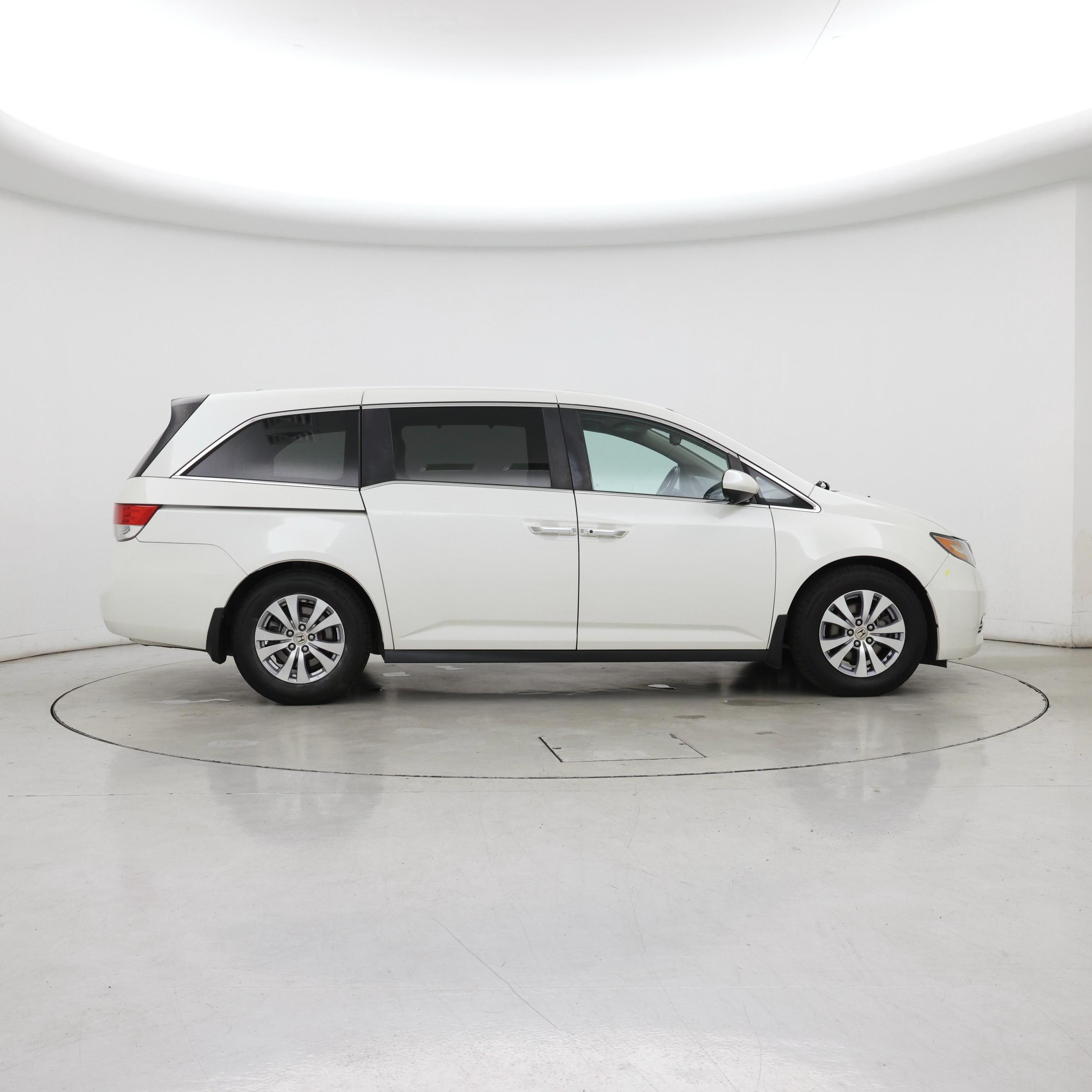 Thumbnail: 2015 Honda Odyssey - 7