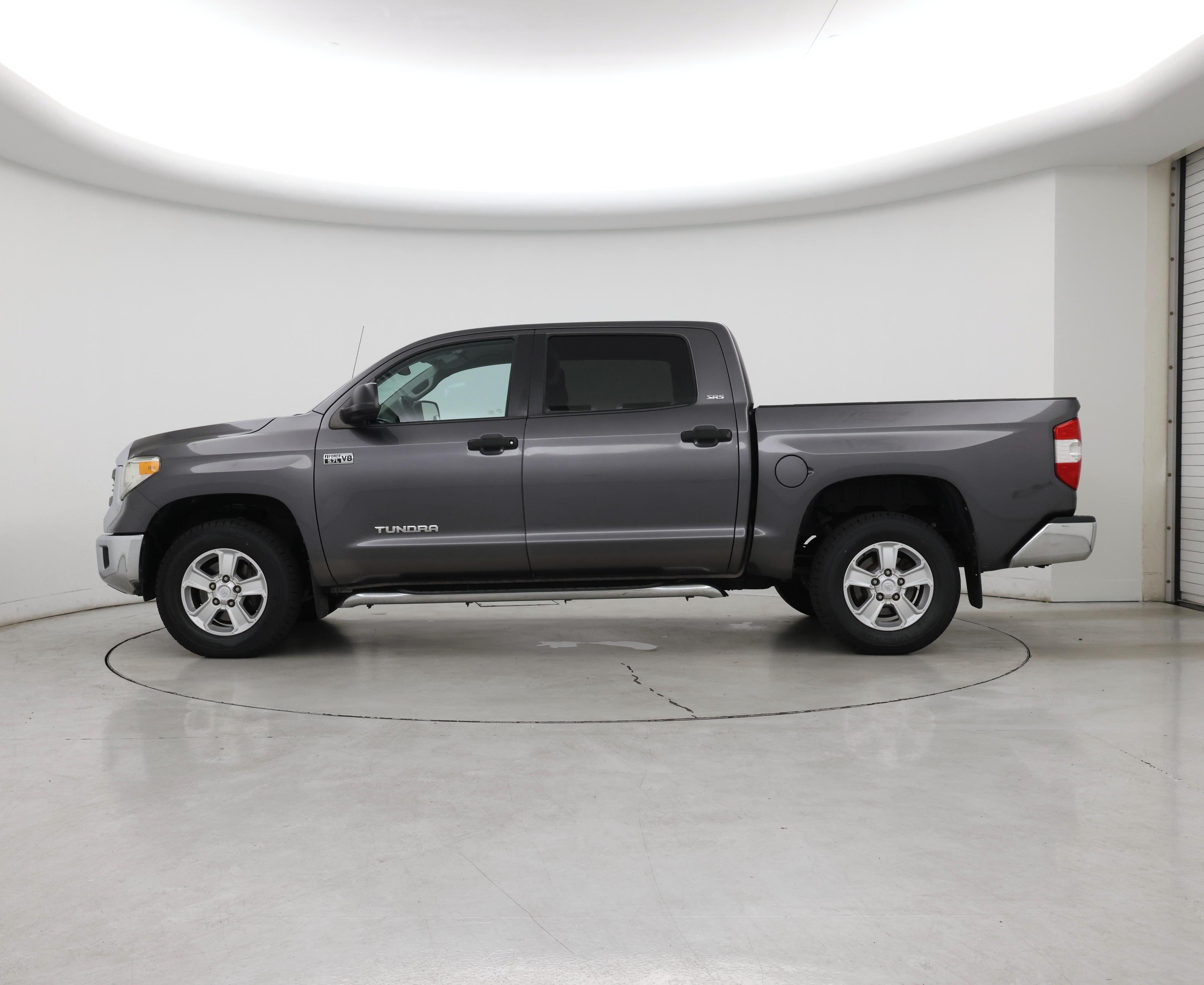 Thumbnail: 2015 Toyota Tundra - 3