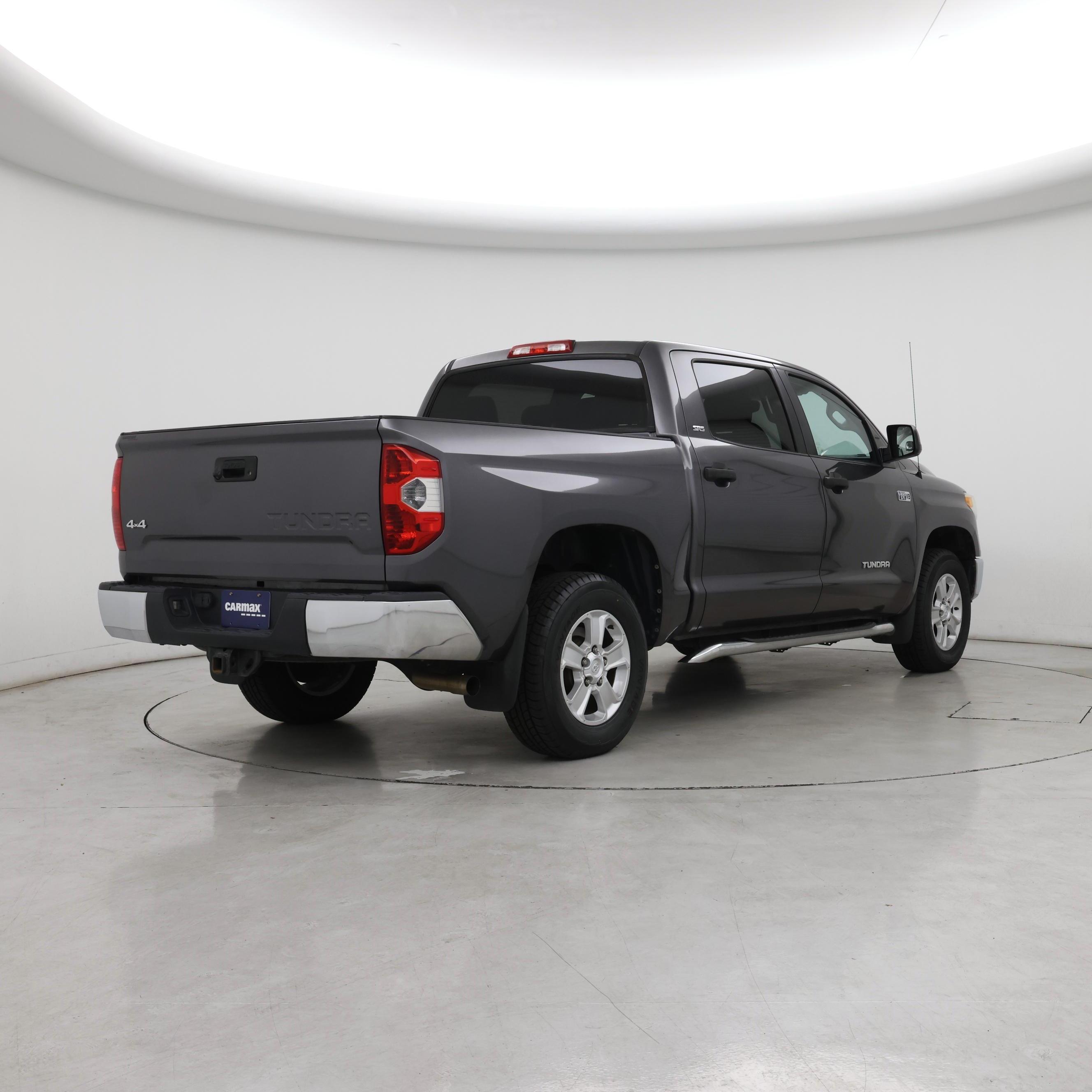 Thumbnail: 2015 Toyota Tundra - 8