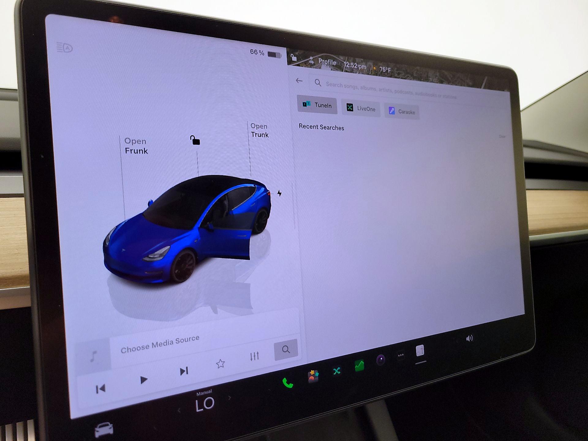 Thumbnail: 2023 Tesla Model 3 - 15