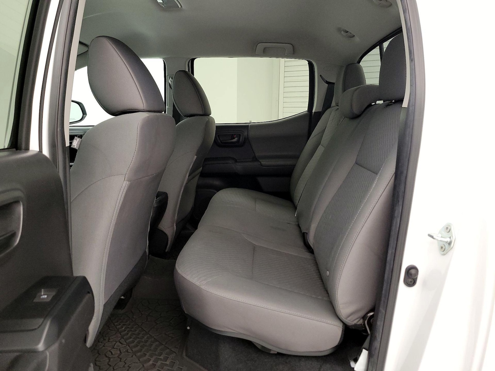 2022 Toyota Tacoma SR - Photo 20