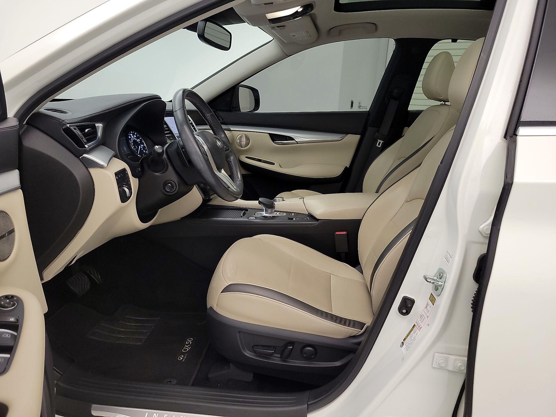 Thumbnail: 2021 INFINITI QX50 - 11