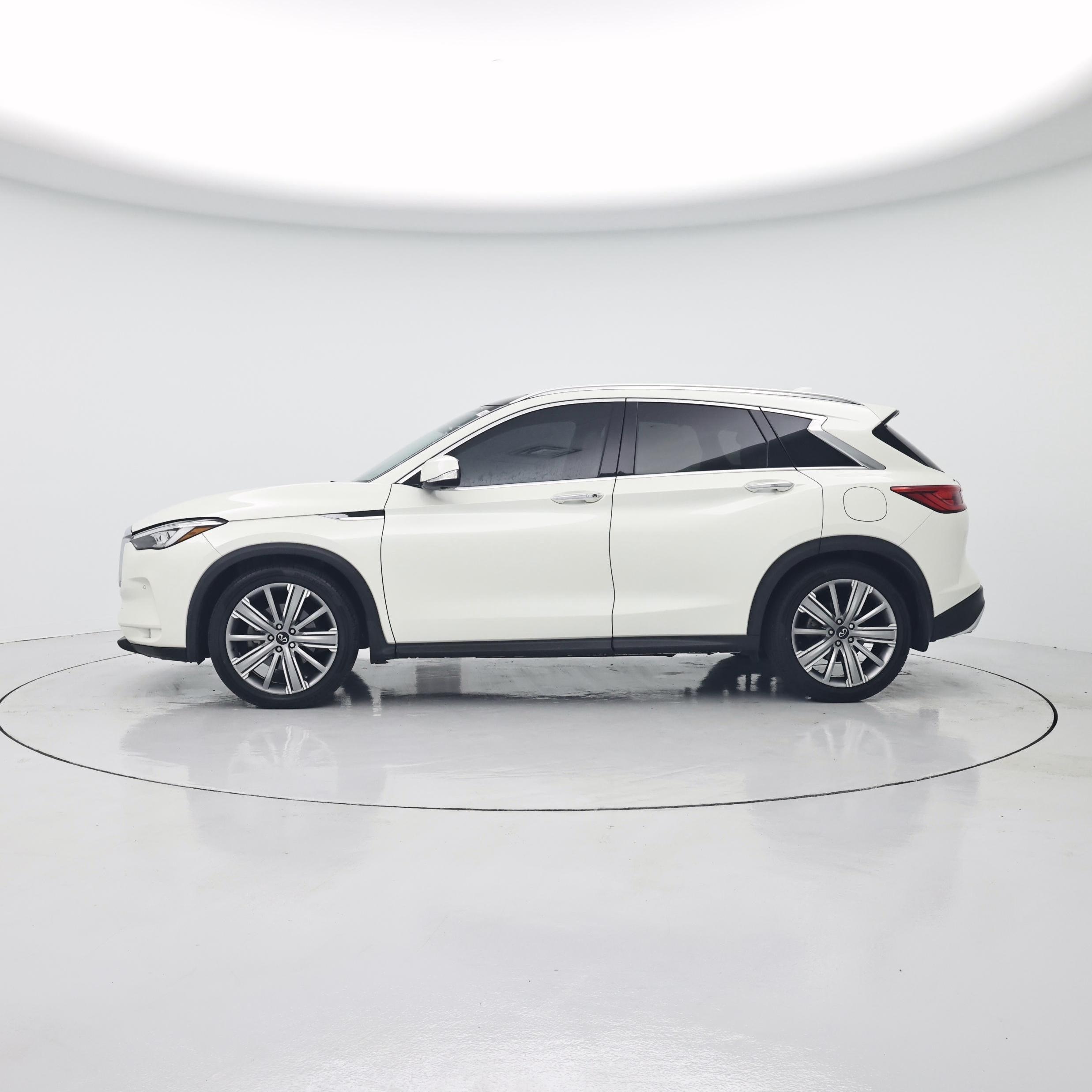 Thumbnail: 2021 INFINITI QX50 - 3