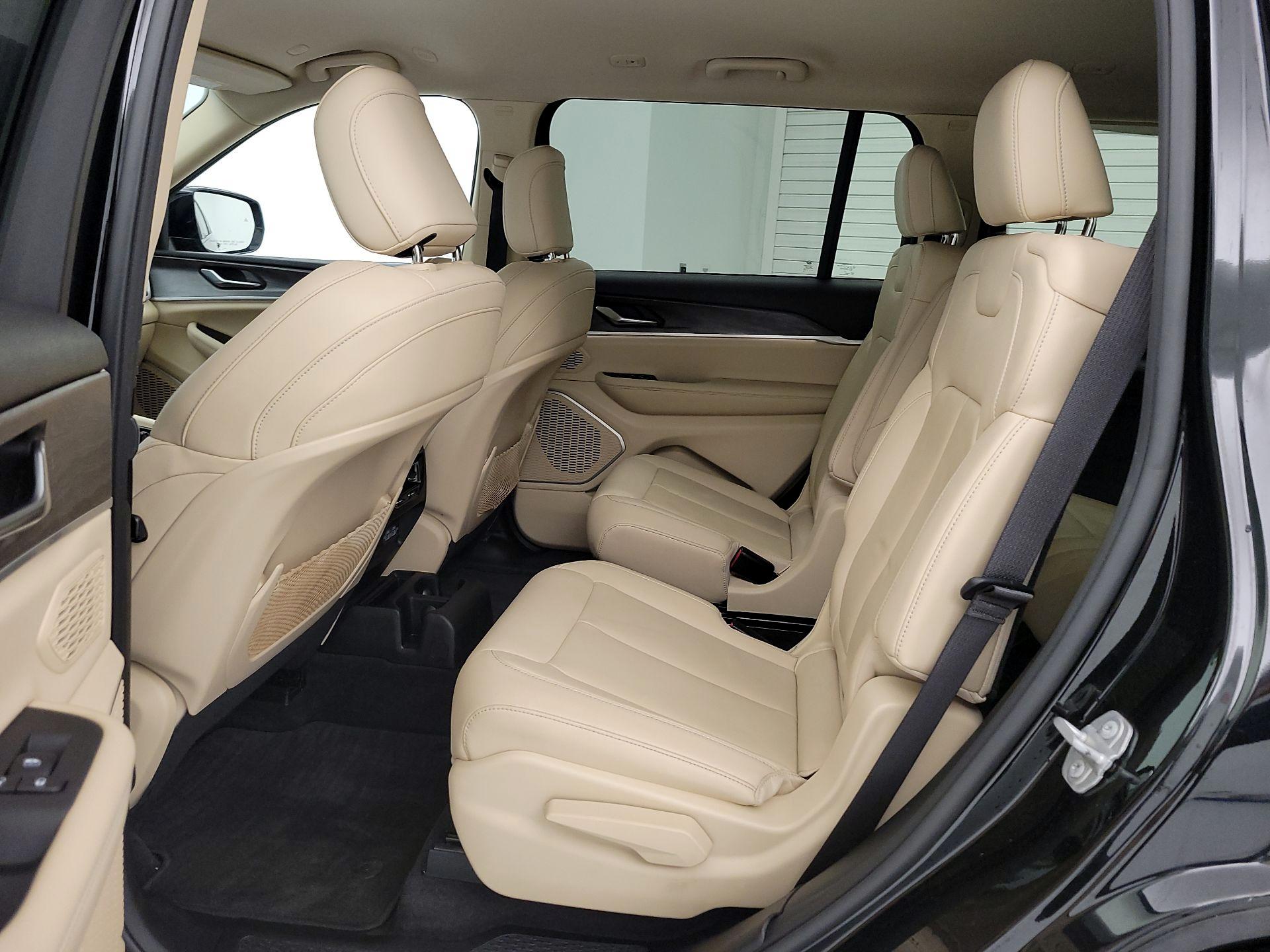 Thumbnail: 2021 Jeep Grand Cherokee L - 20