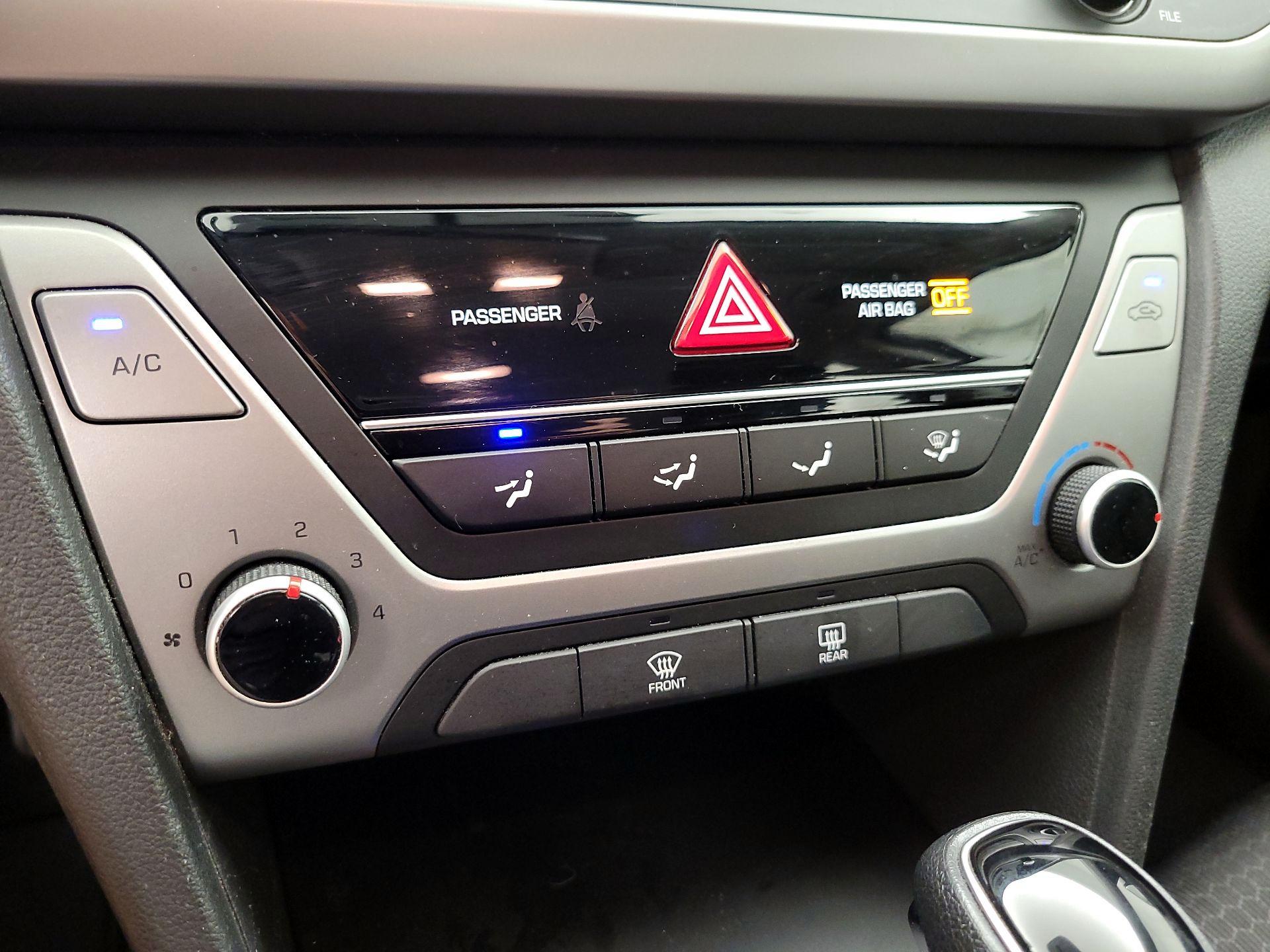 Thumbnail: 2018 Hyundai Elantra - 15